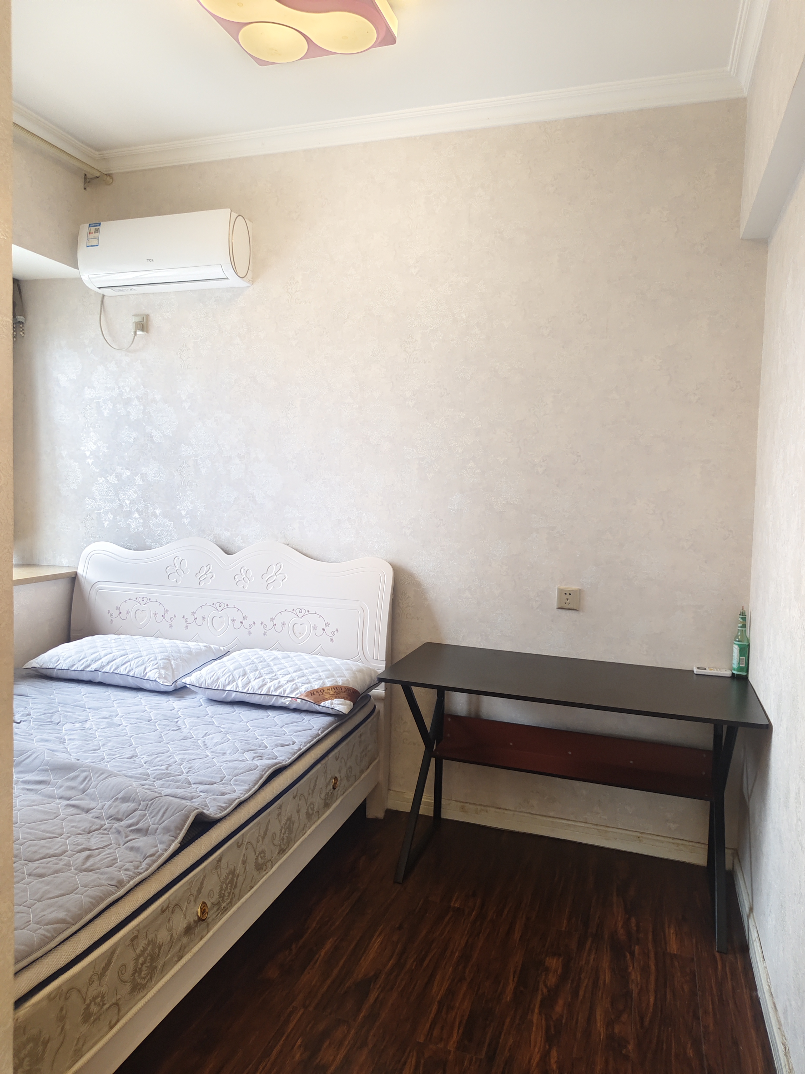 万豪城市花园 2室1厅1卫 2200.0元/月 万豪城市花园 2室1厅1卫 2200.0元/月室内图