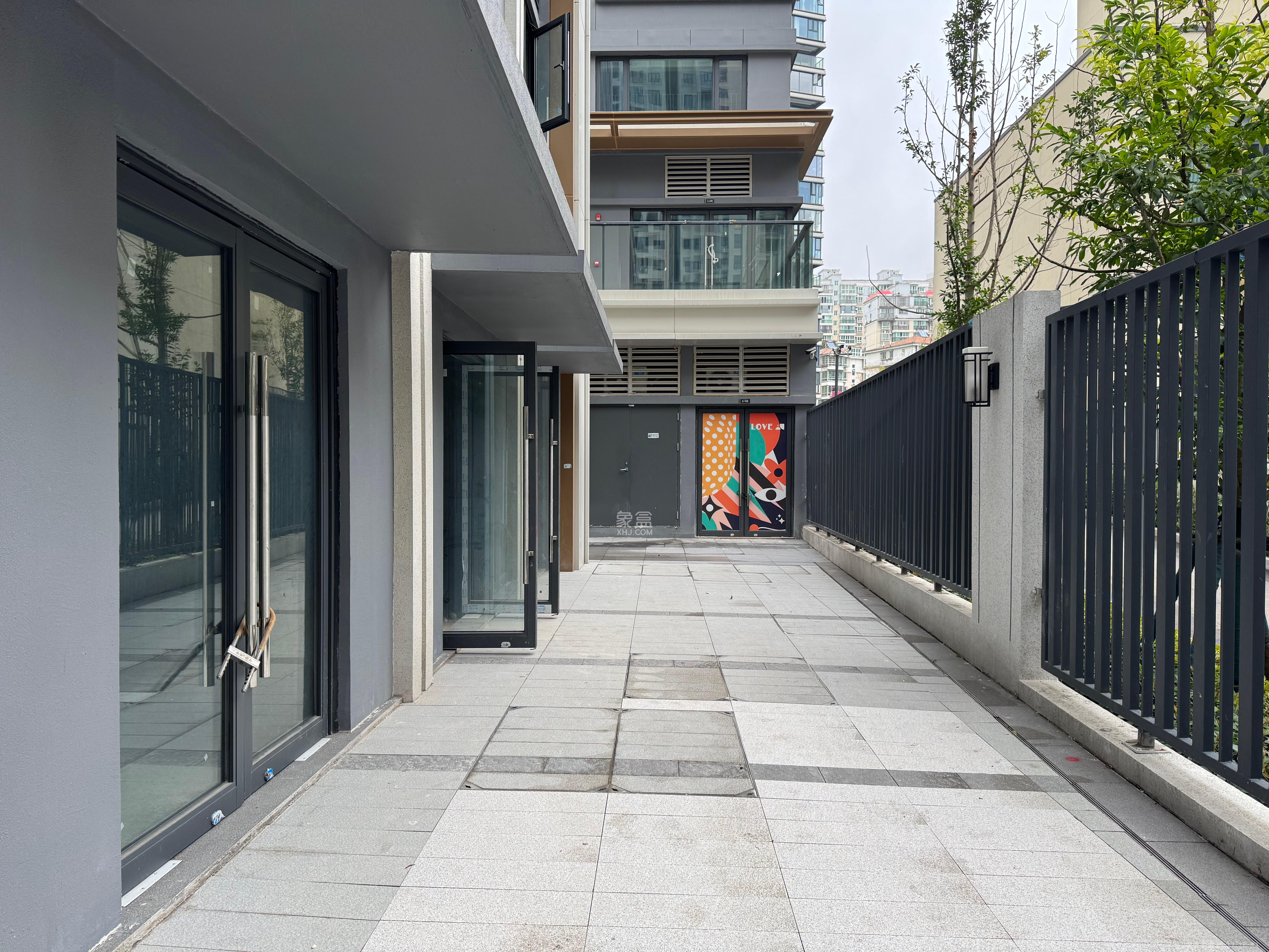 金地峯范   58.0㎡      8000.0元/月室内图