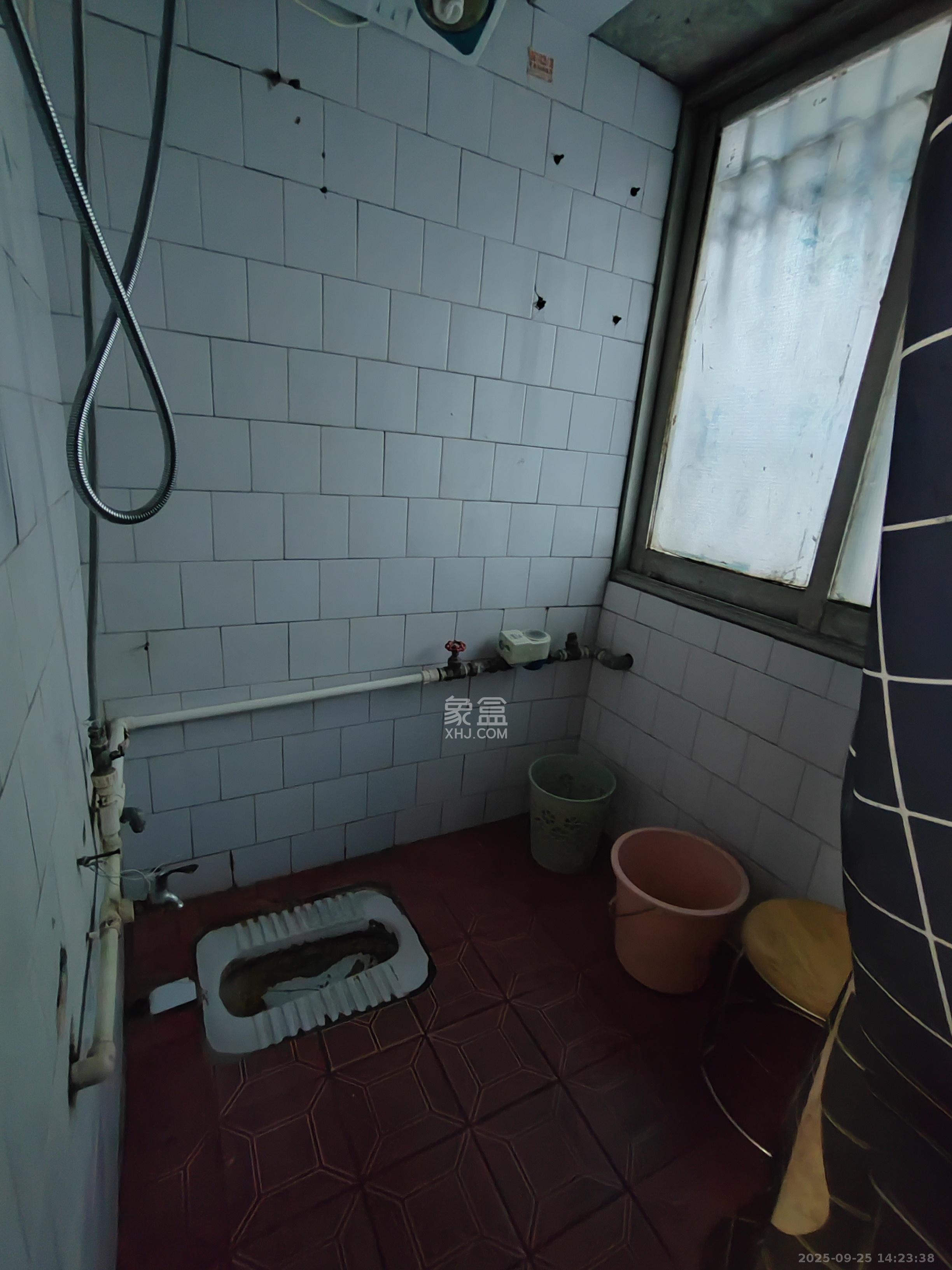 东牌楼街散盘 3室1厅1卫 1500.0元/月 东牌楼街散盘 3室1厅1卫 1500.0元/月室内图