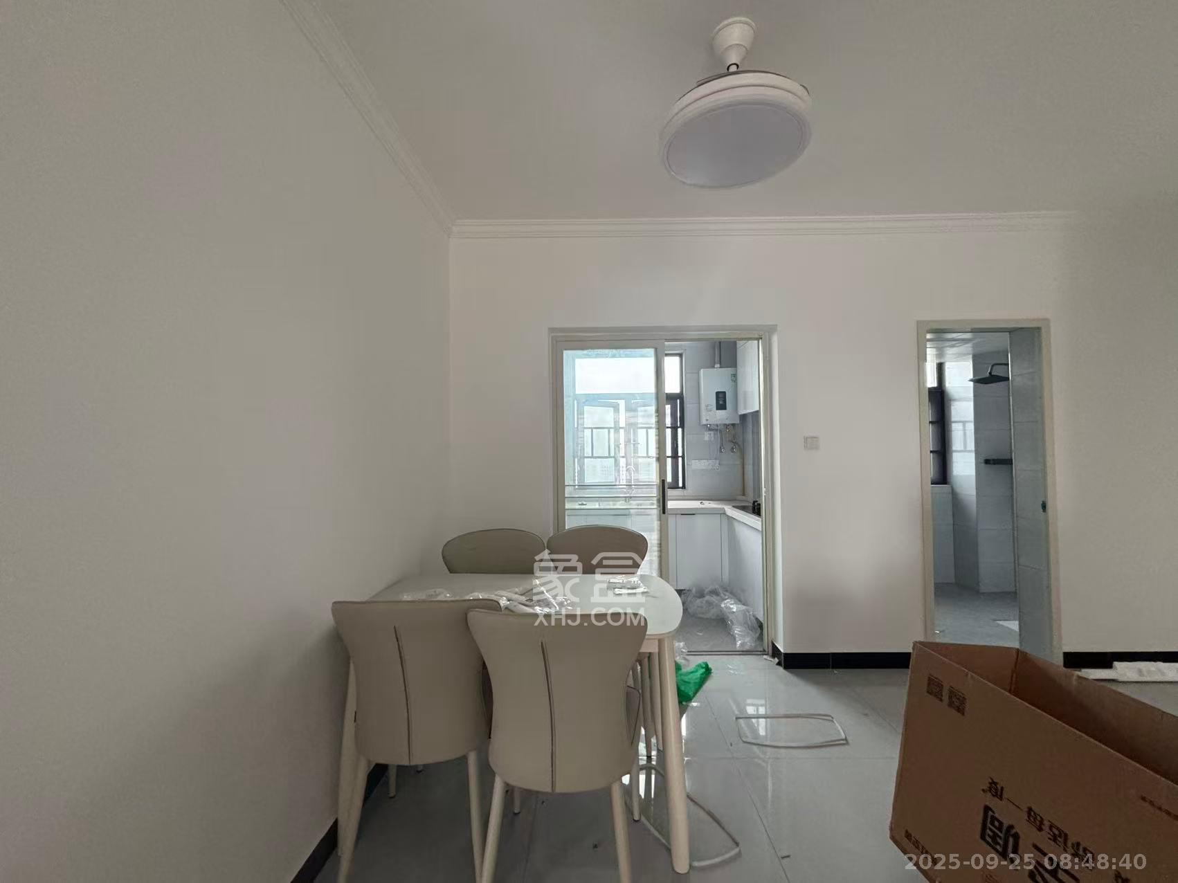 嘉雨东苑  2室2厅1卫    3200.0元/月室内图