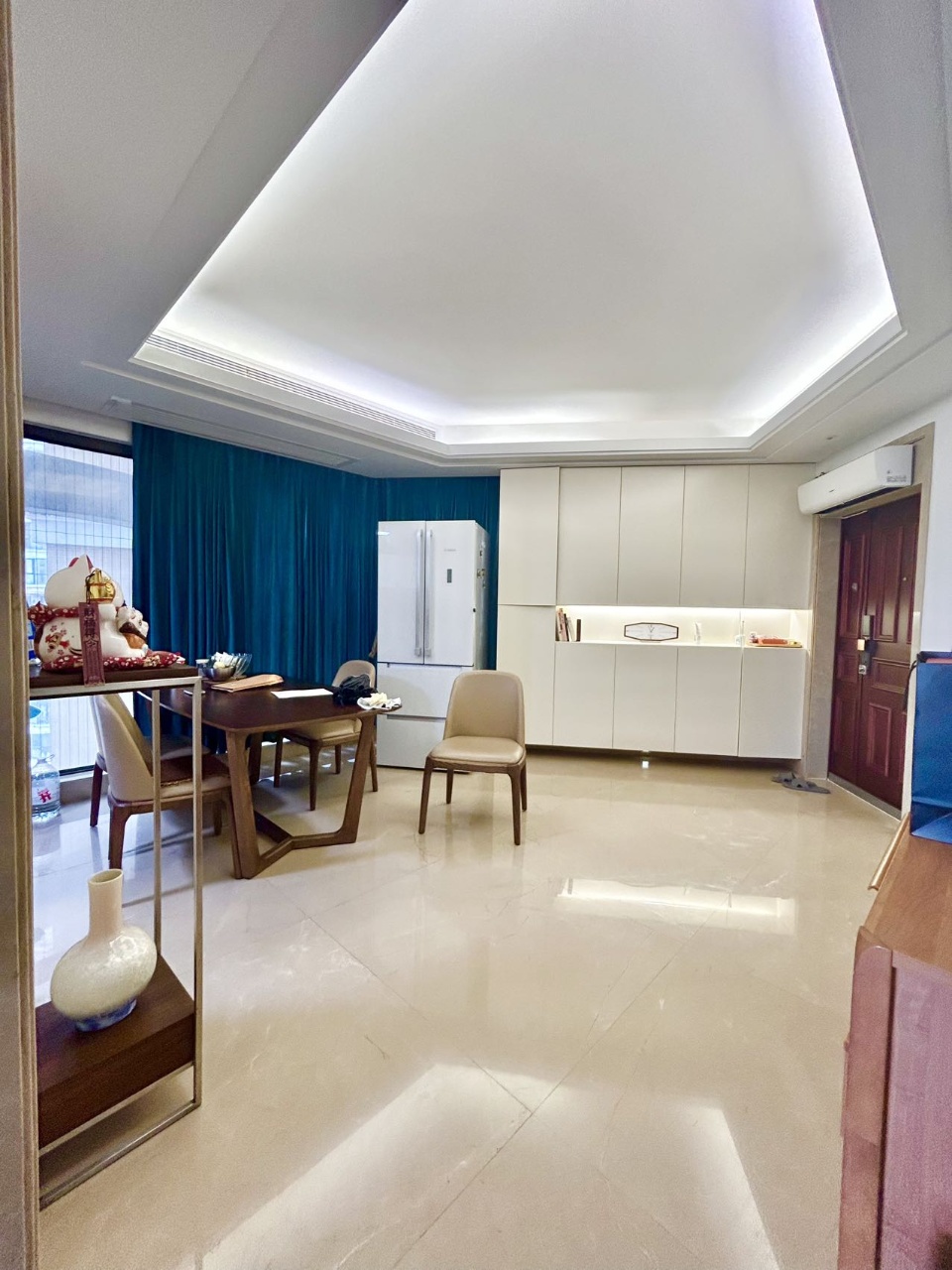 滨江帝景二期(三期) 4室2厅2卫 229.0万 滨江帝景二期(三期) 4室2厅2卫 229.0万室内图