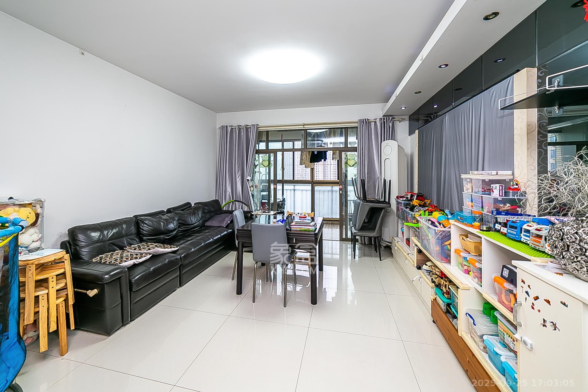 金域南外滩(望江佳园)  3室2厅2卫    140.0万 金域南外滩(望江佳园)  3室2厅2卫    140.0万