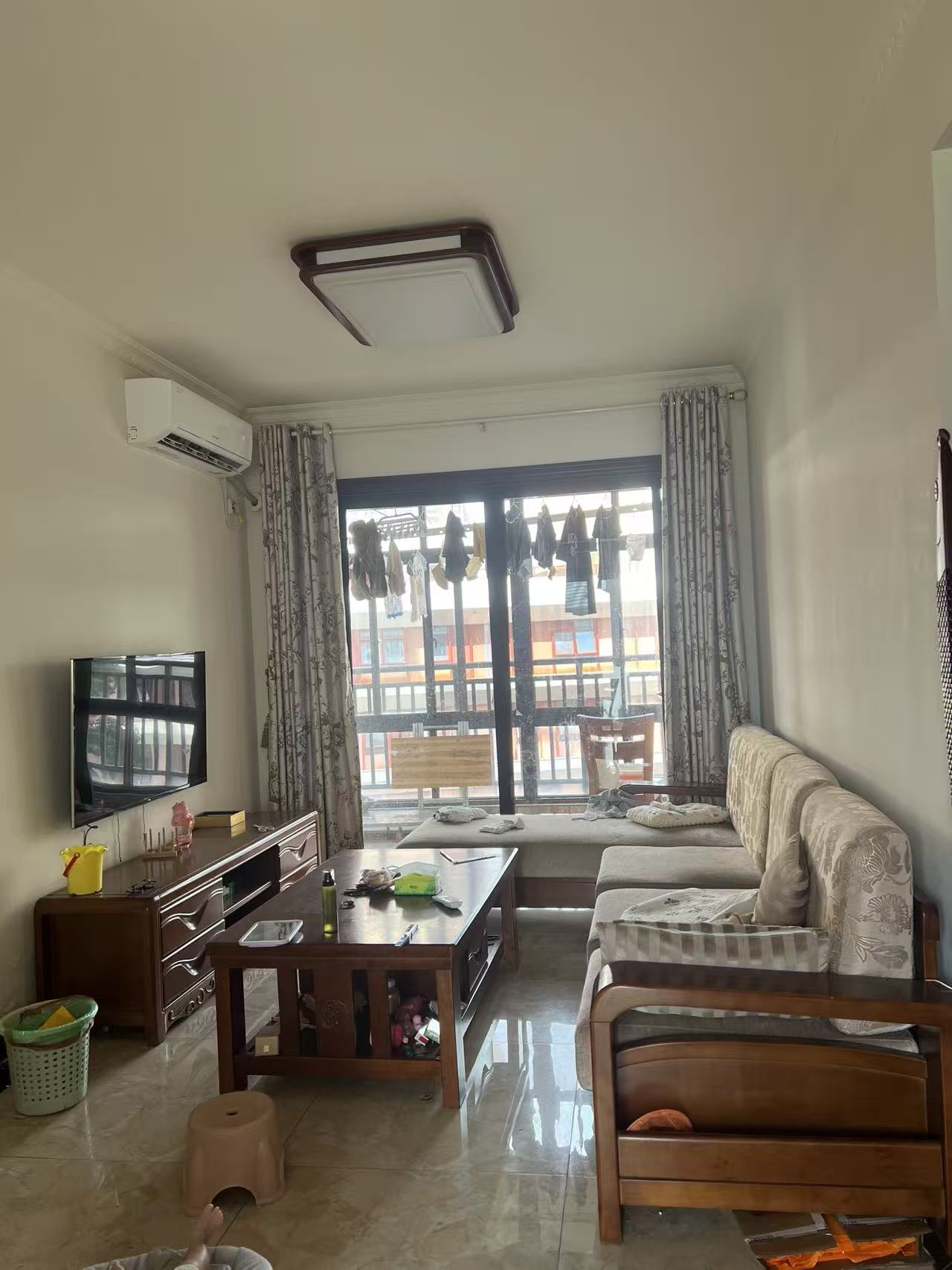 金色美舍 2室2厅1卫 2100.0元/月 金色美舍 2室2厅1卫 2100.0元/月室内图