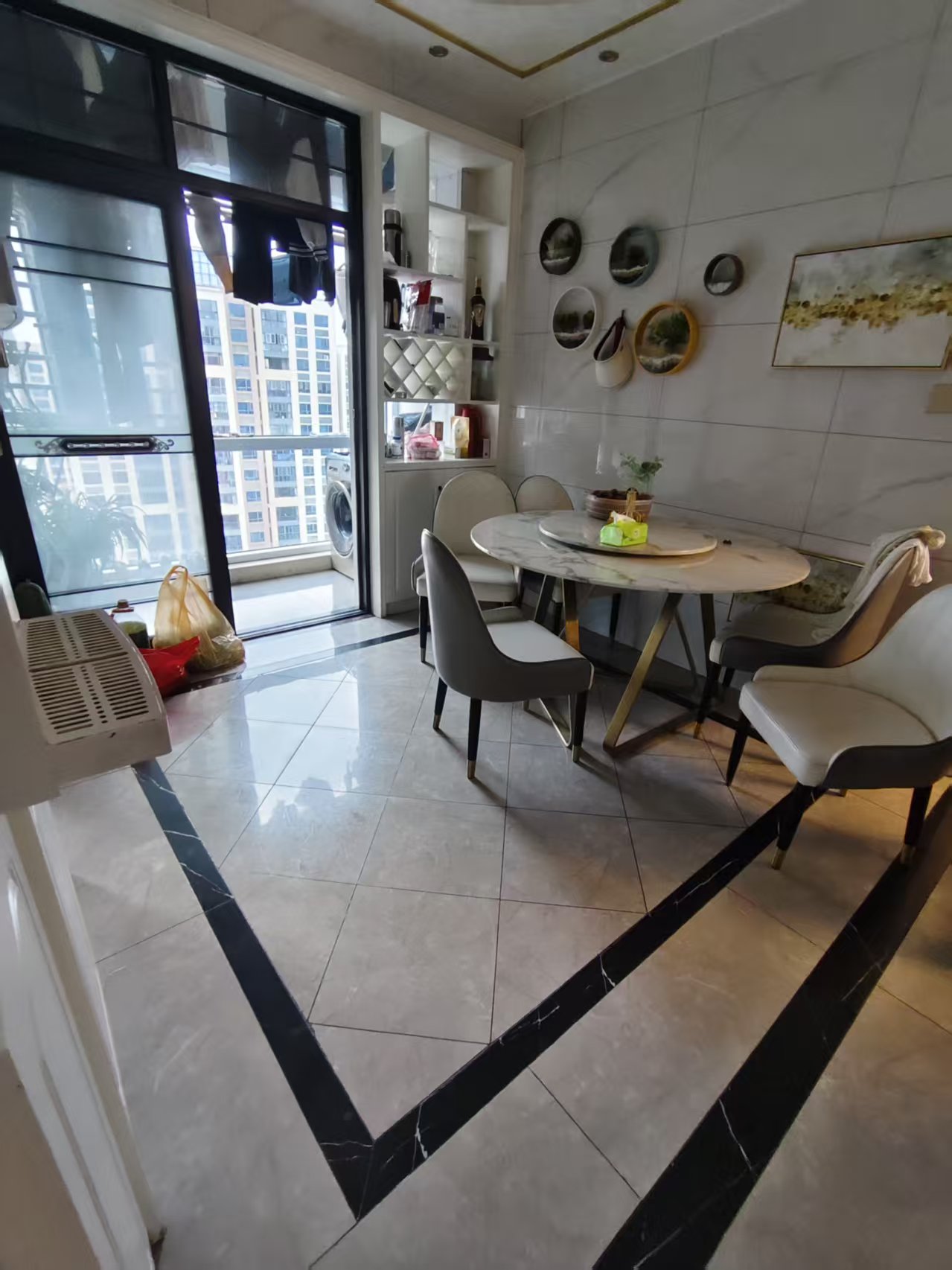 百弘学府城 3室2厅2卫 83.8万 百弘学府城 3室2厅2卫 83.8万客厅