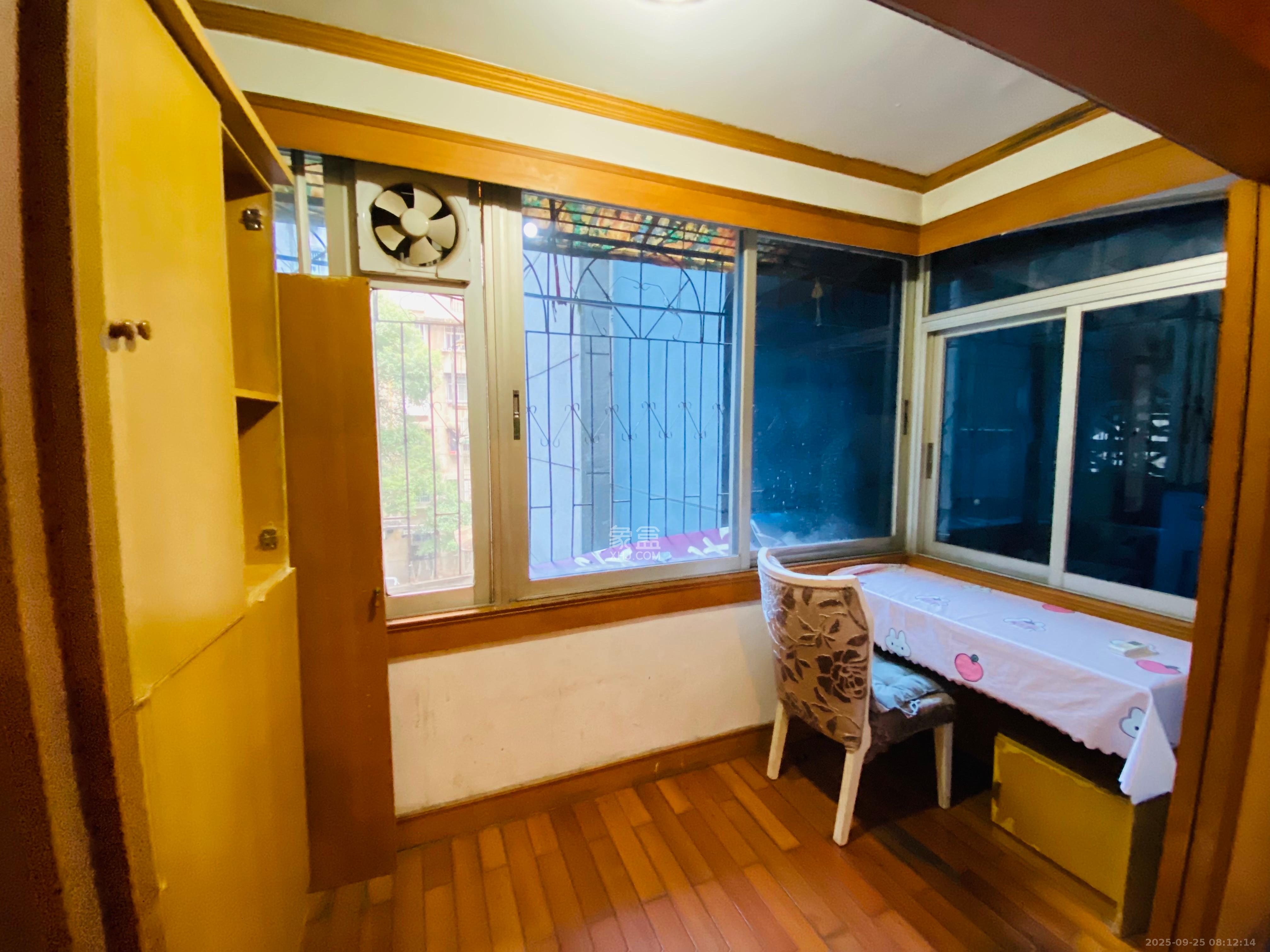 湖南第六工程有限公司机关小区(六公司机关大院) 3室1厅1卫 2800.0元/月 湖南第六工程有限公司机关小区(六公司机关大院) 3室1厅1卫 2800.0元/月室内图