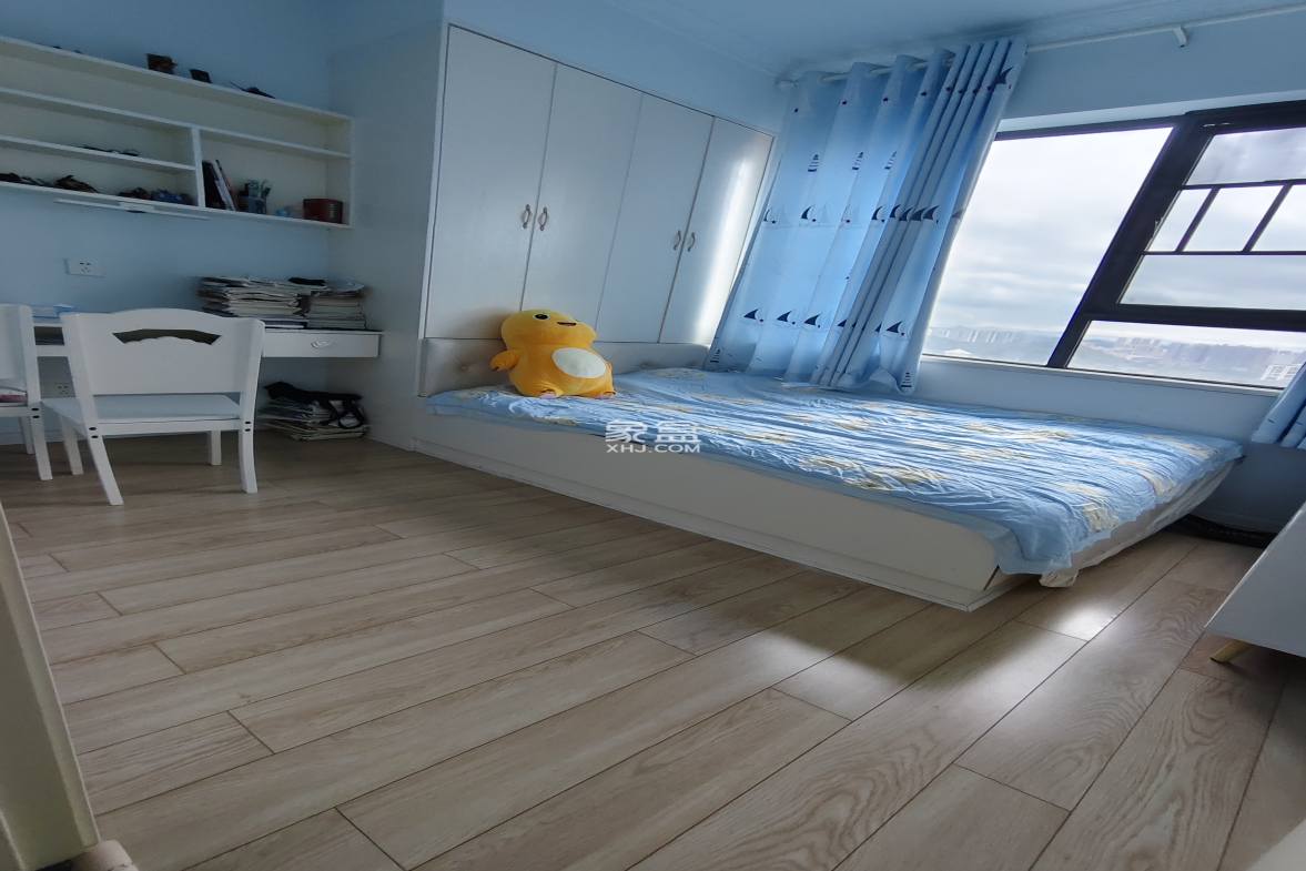 百弘学府城 1室0厅0卫 76.8万 百弘学府城 1室0厅0卫 76.8万客厅