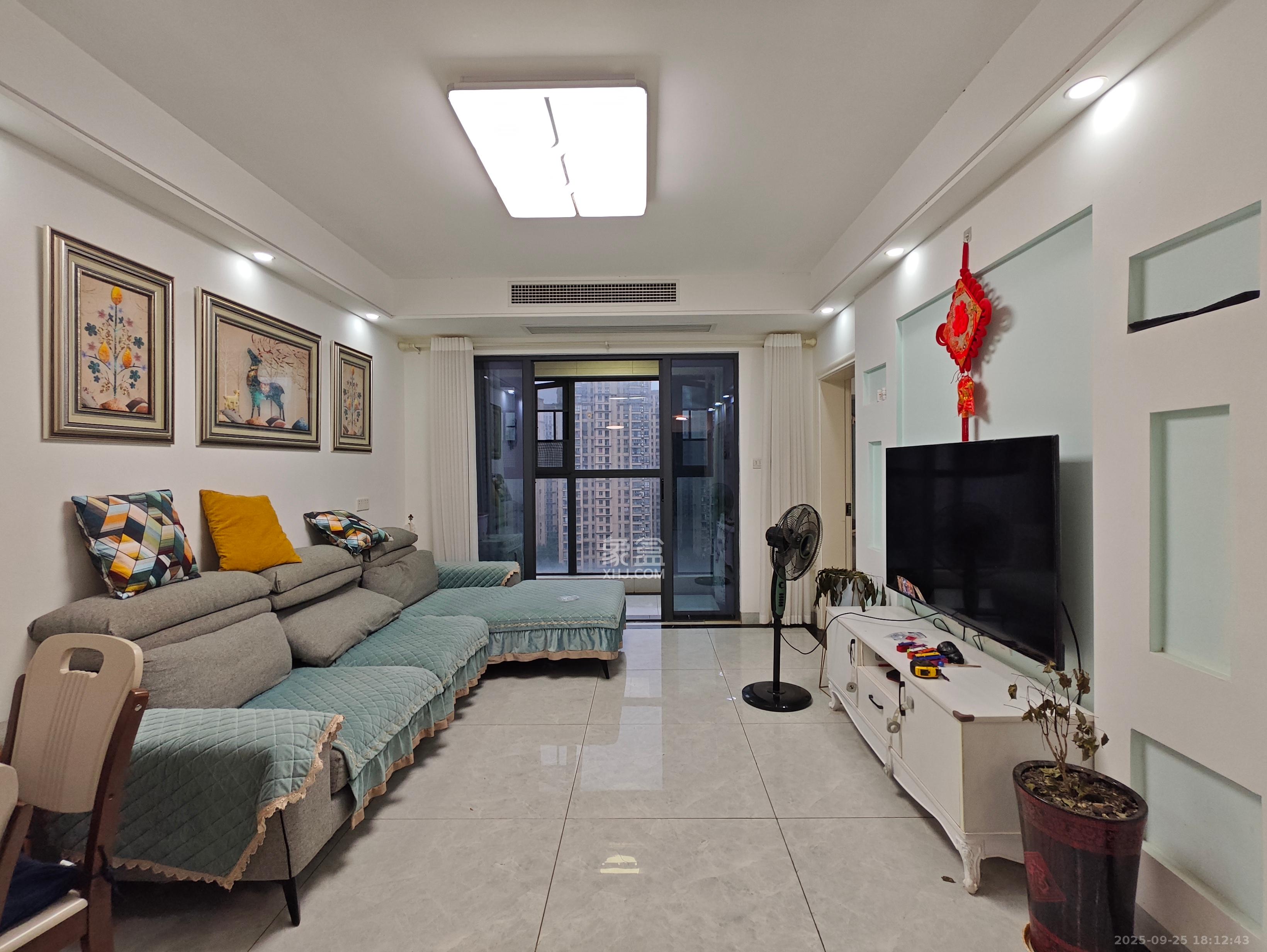 南山十里天池  3室2厅1卫    2100.0元/月室内图