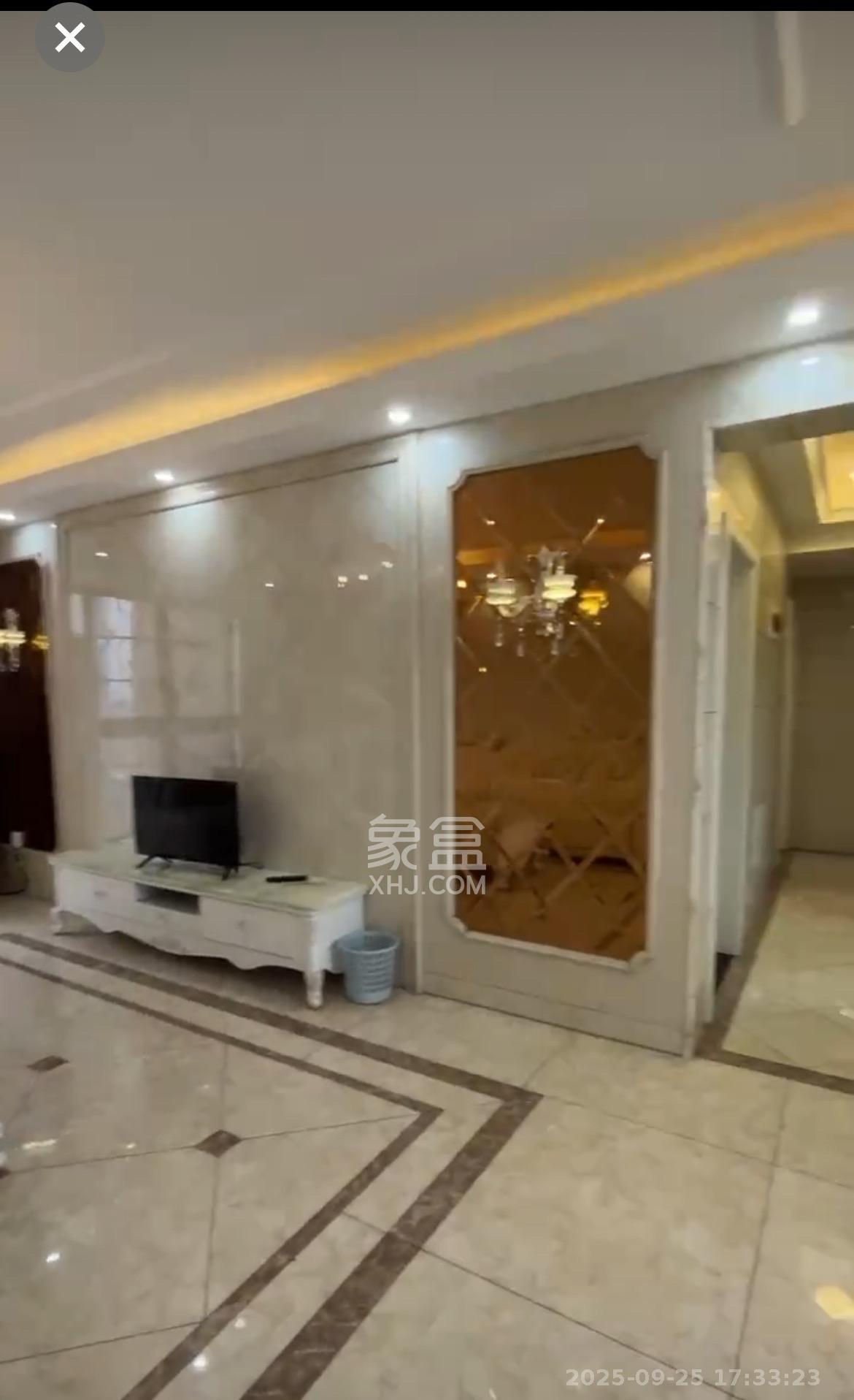 中欣楚天雅郡 3室2厅2卫 2300.0元/月 中欣楚天雅郡 3室2厅2卫 2300.0元/月室内图