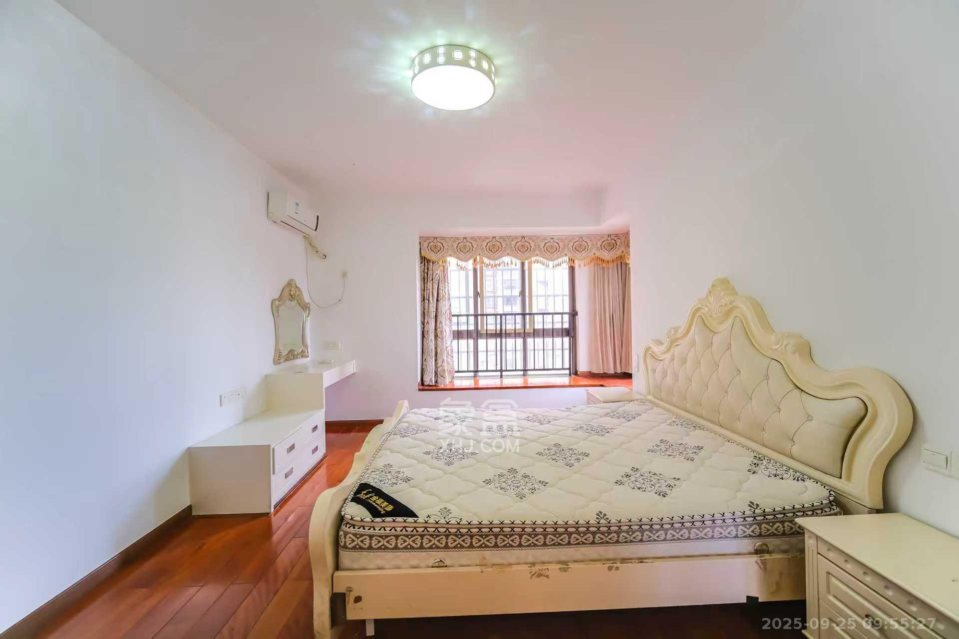 好望谷 3室2厅2卫 1800.0元/月 好望谷 3室2厅2卫 1800.0元/月室内图