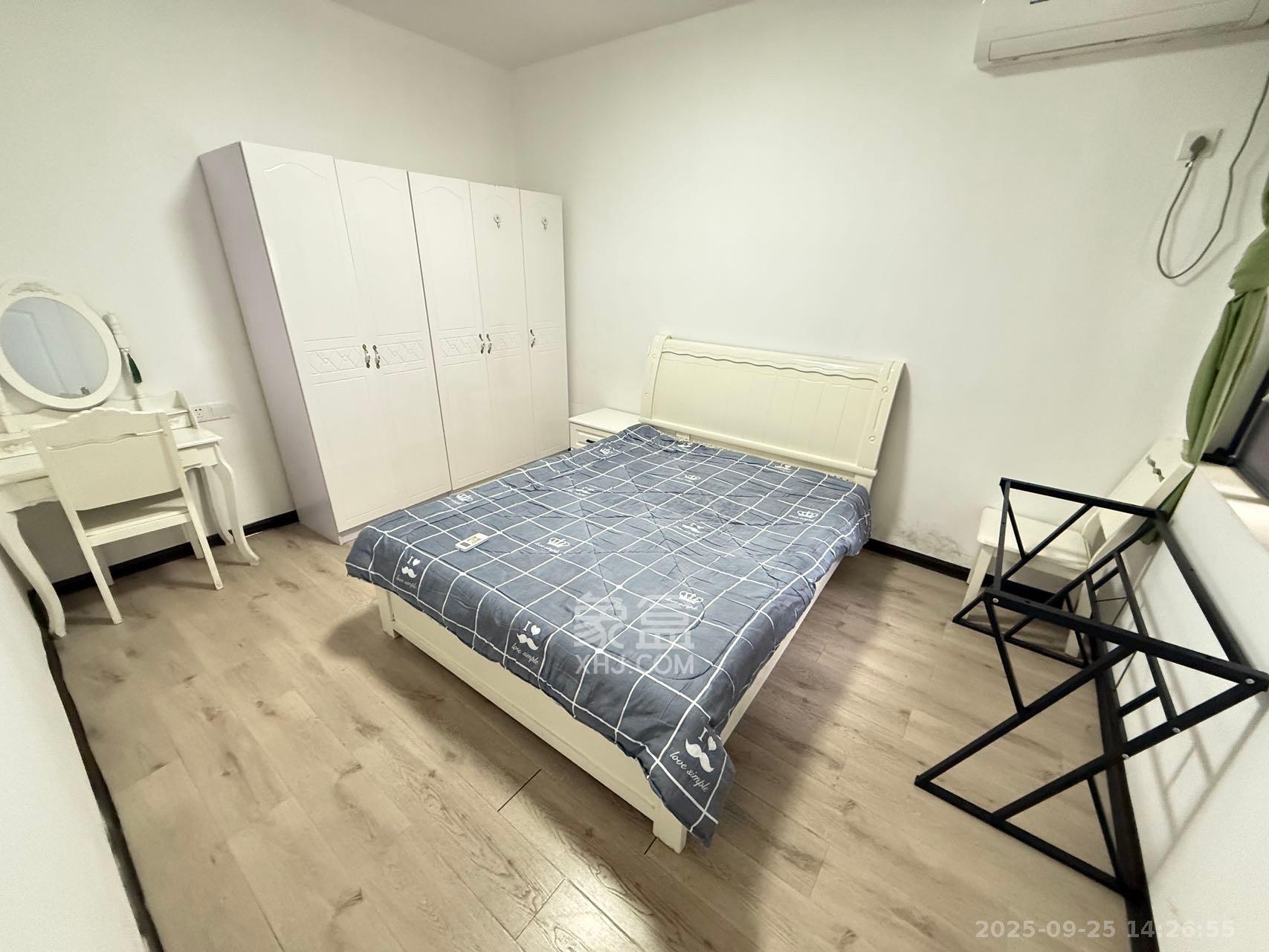 半山壹号 3室2厅2卫 2500.0元/月 半山壹号 3室2厅2卫 2500.0元/月室内图