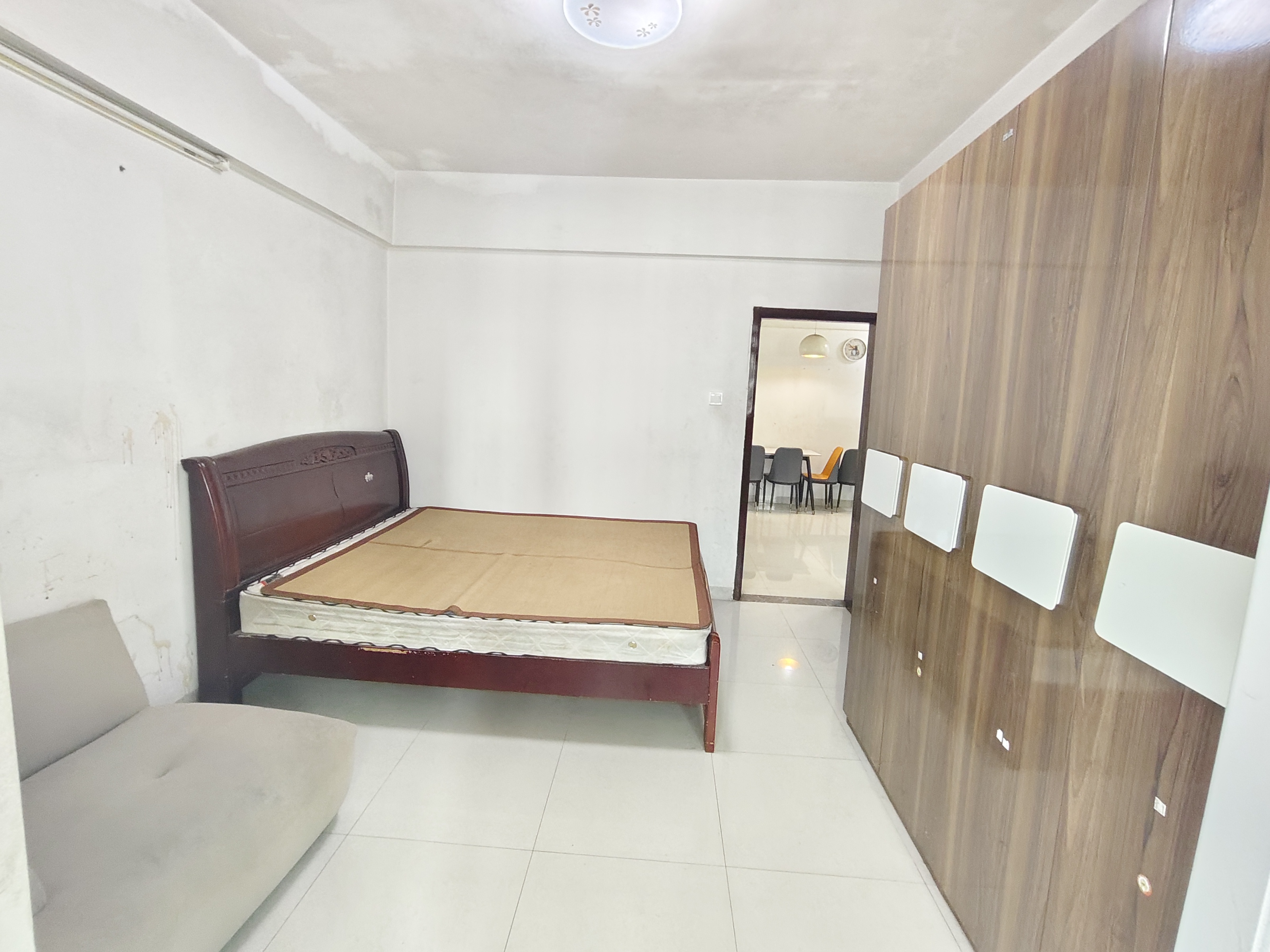 虹冠大厦 1室1厅1卫 1900.0元/月 虹冠大厦 1室1厅1卫 1900.0元/月室内图