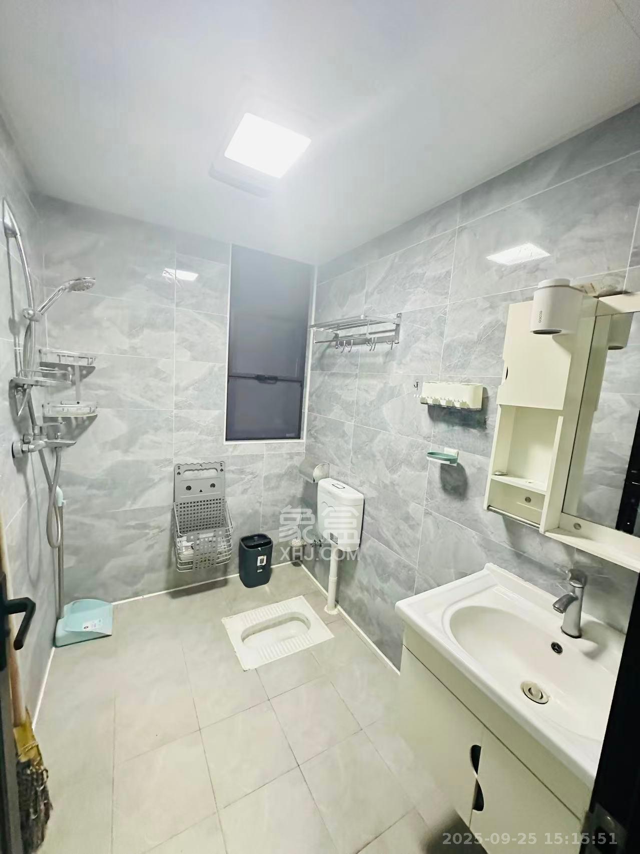 保利大都汇一期、二期 3室2厅2卫 2900.0元/月 保利大都汇一期、二期 3室2厅2卫 2900.0元/月室内图