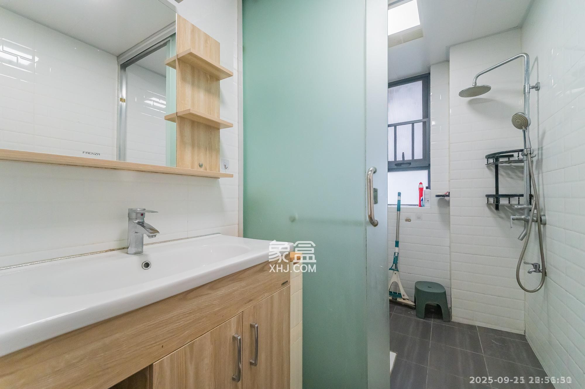 恒基凯旋门三期 4室2厅2卫 4000.0元/月 恒基凯旋门三期 4室2厅2卫 4000.0元/月室内图