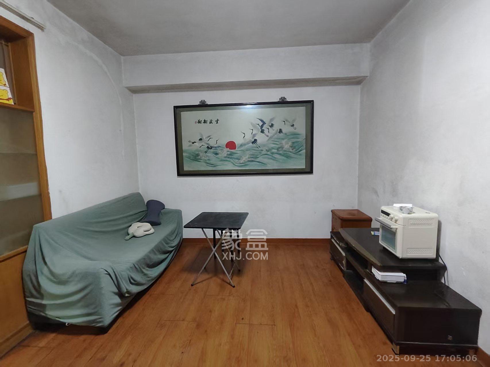 城建局宿舍天剑路296号  2室1厅1卫   1400.00元/月