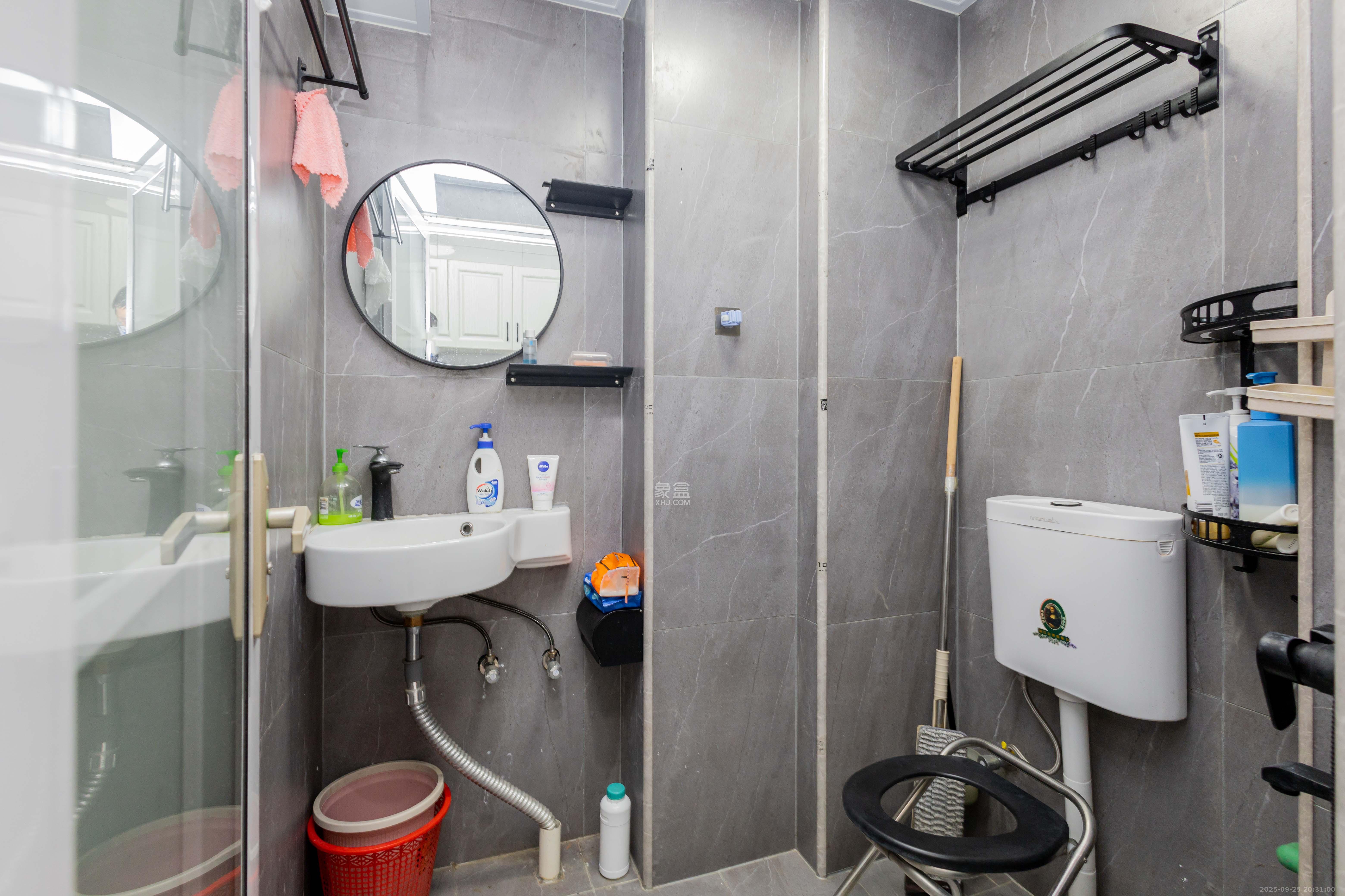 辉宏橄榄城 1室1厅1卫 26.8万 辉宏橄榄城 1室1厅1卫 26.8万卫生间