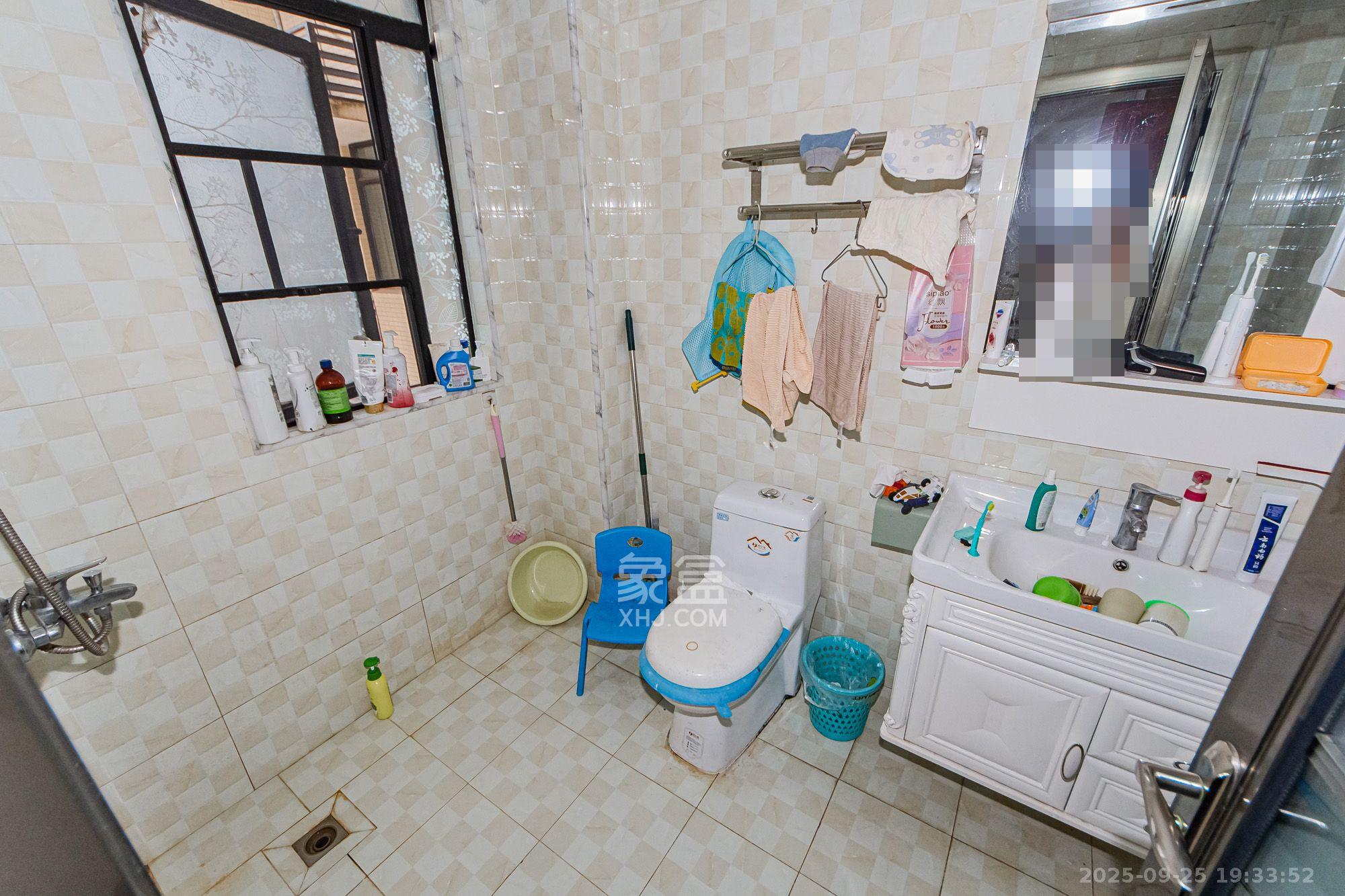 幸福考拉789 3室2厅2卫 2400.0元/月 幸福考拉789 3室2厅2卫 2400.0元/月室内图