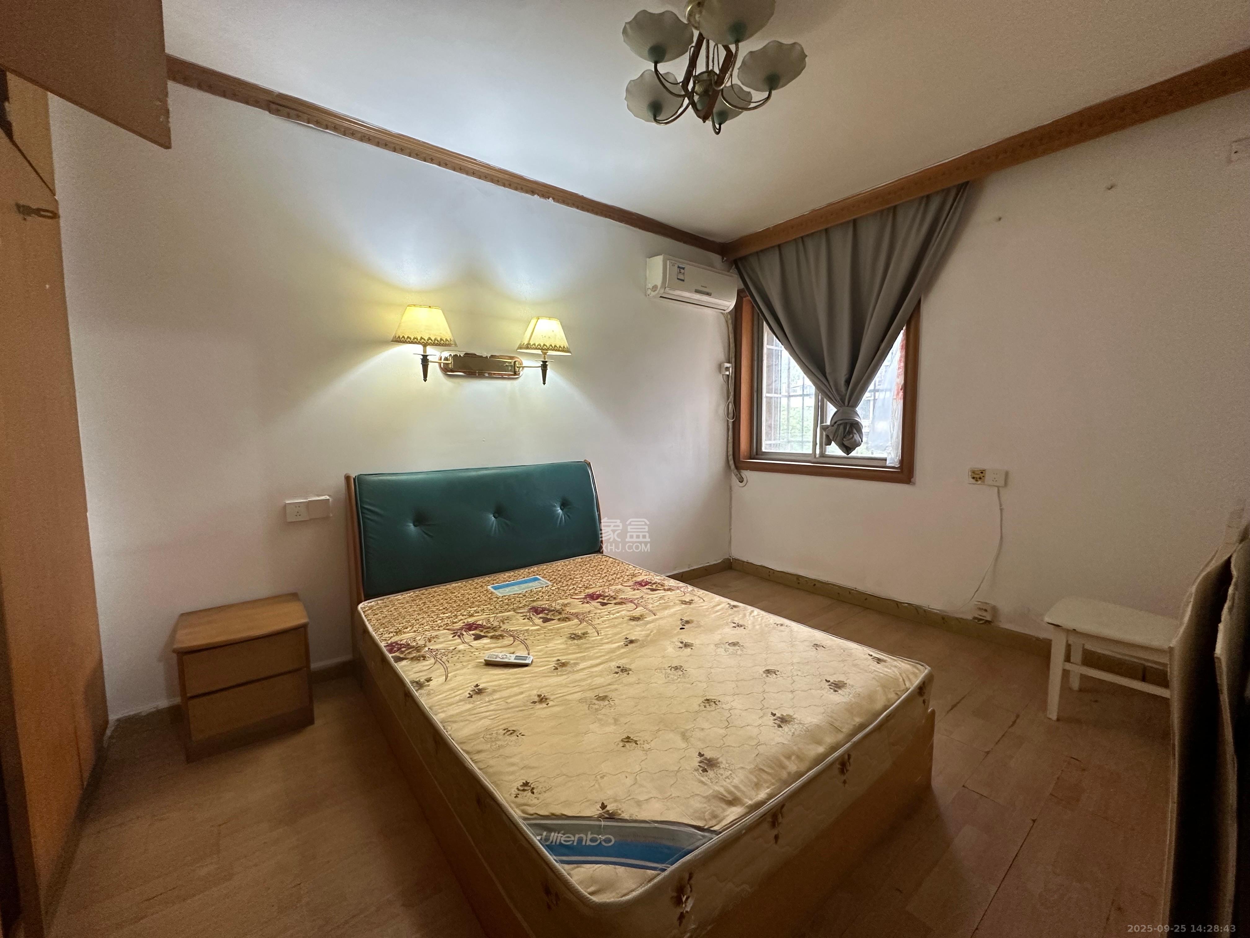 南沙公寓  3室2厅1卫    2300.0元/月室内图