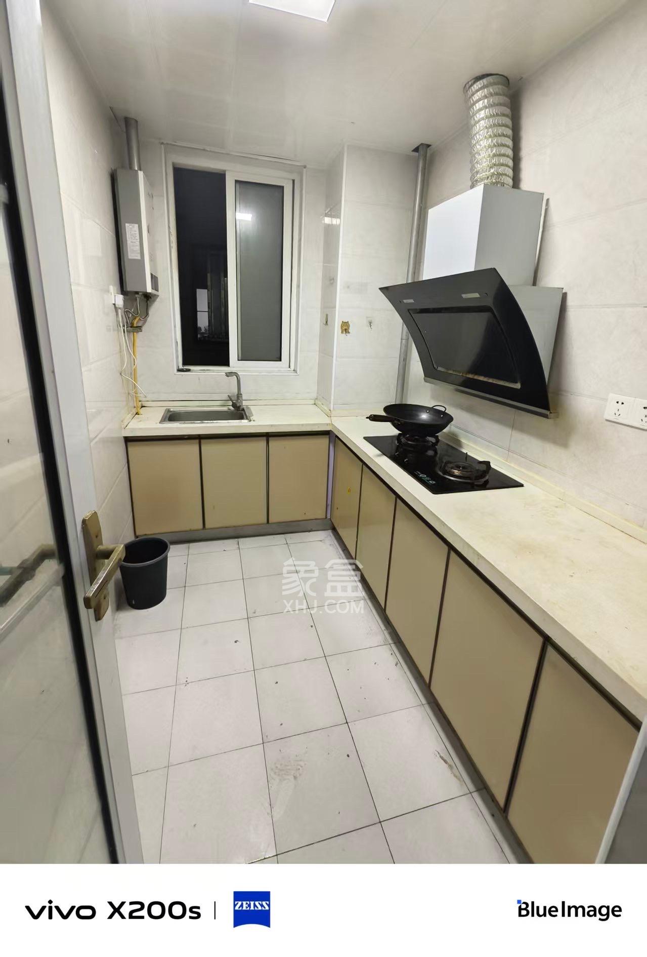 绿地新都会 1室0厅0卫 1900.0元/月 绿地新都会 1室0厅0卫 1900.0元/月室内图