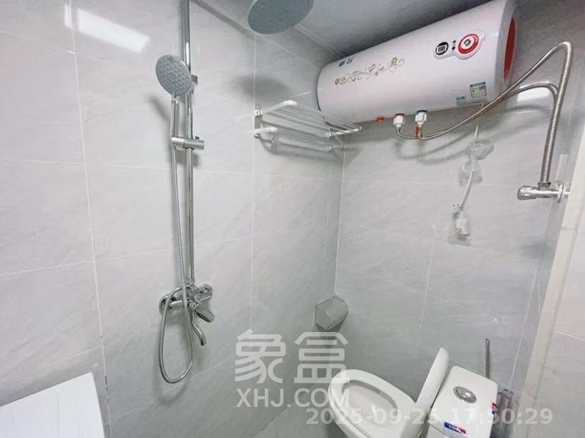 碧桂园城市之光  1室1厅1卫   1600.00元/月室内图