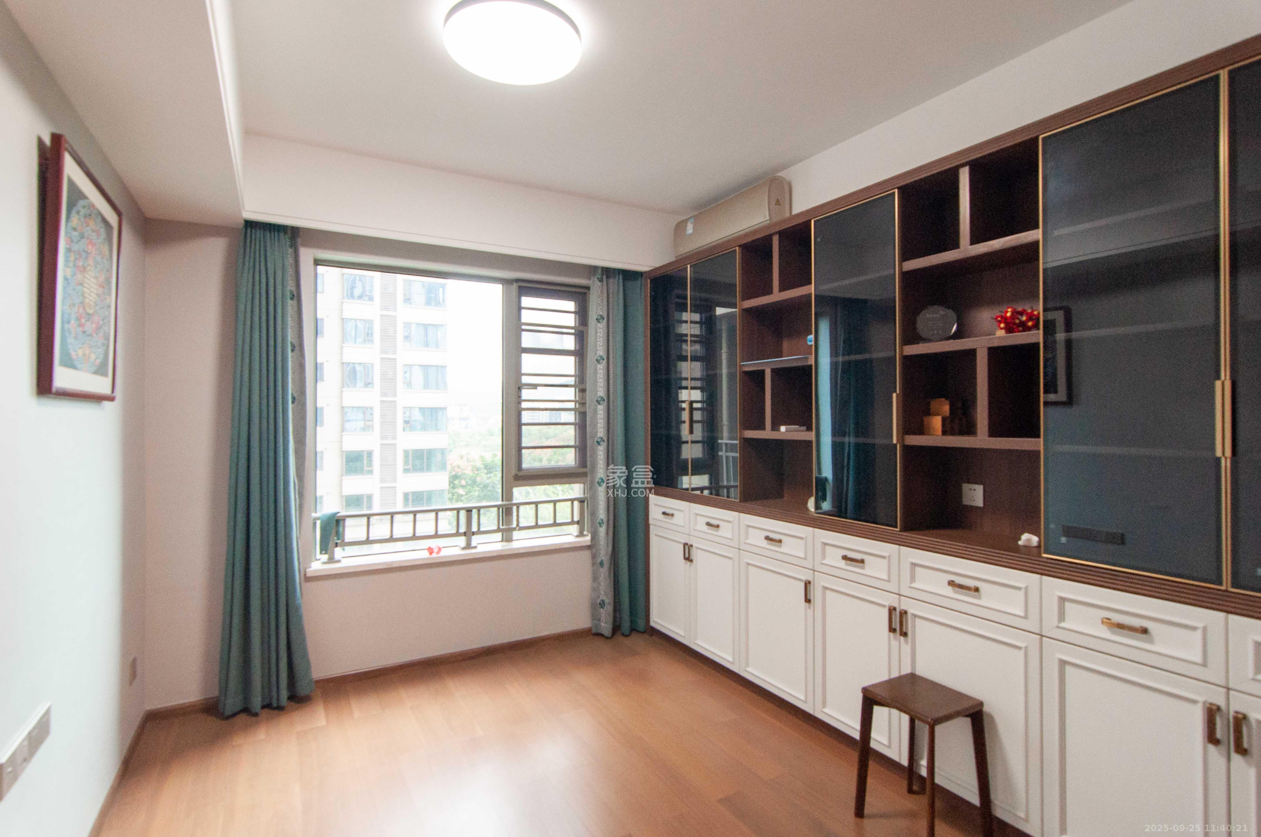 梅溪湖金茂湾  4室2厅2卫    255.0万其他