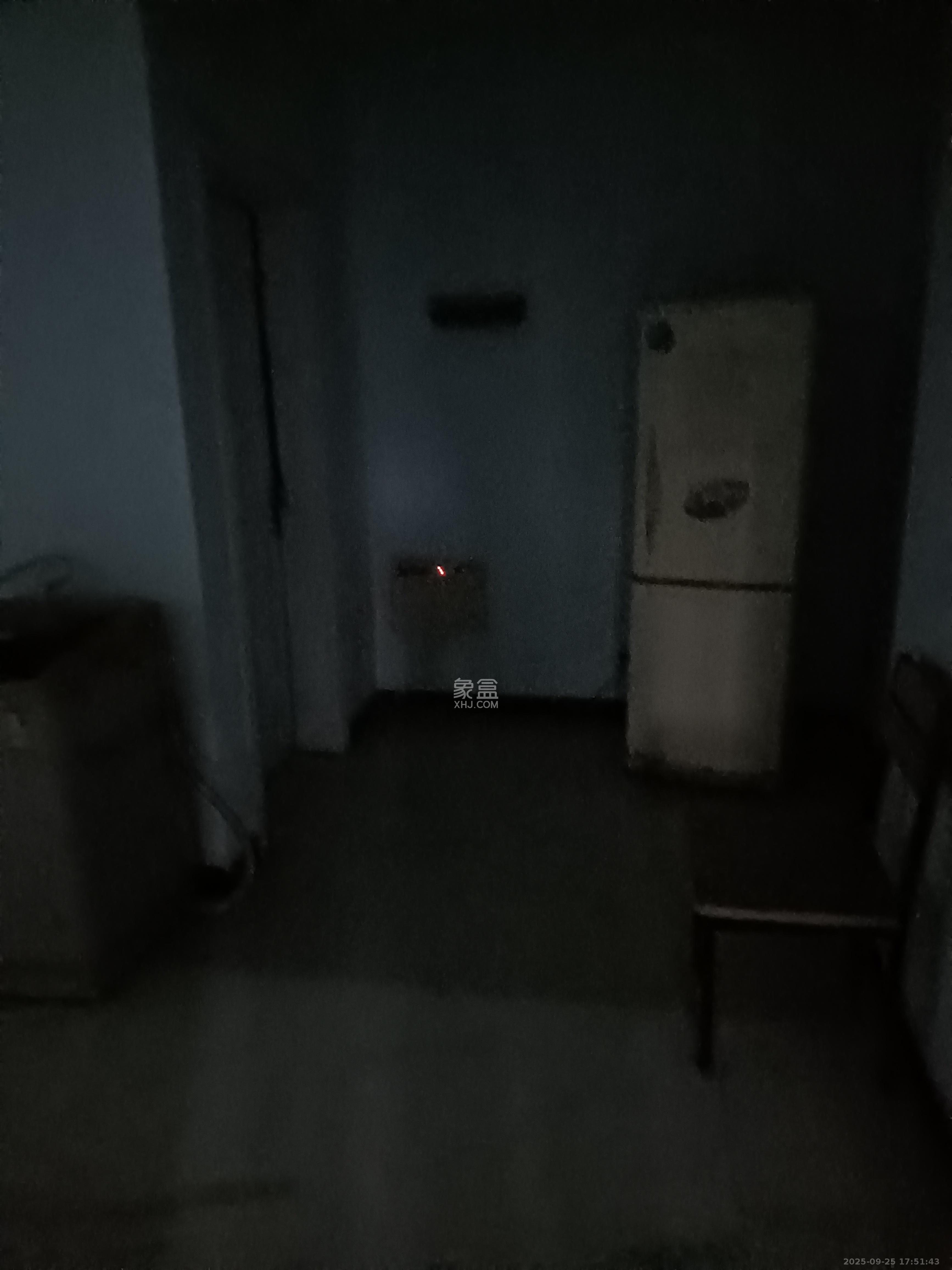 顺安大厦  1室2厅2卫    700.0元/月室内图