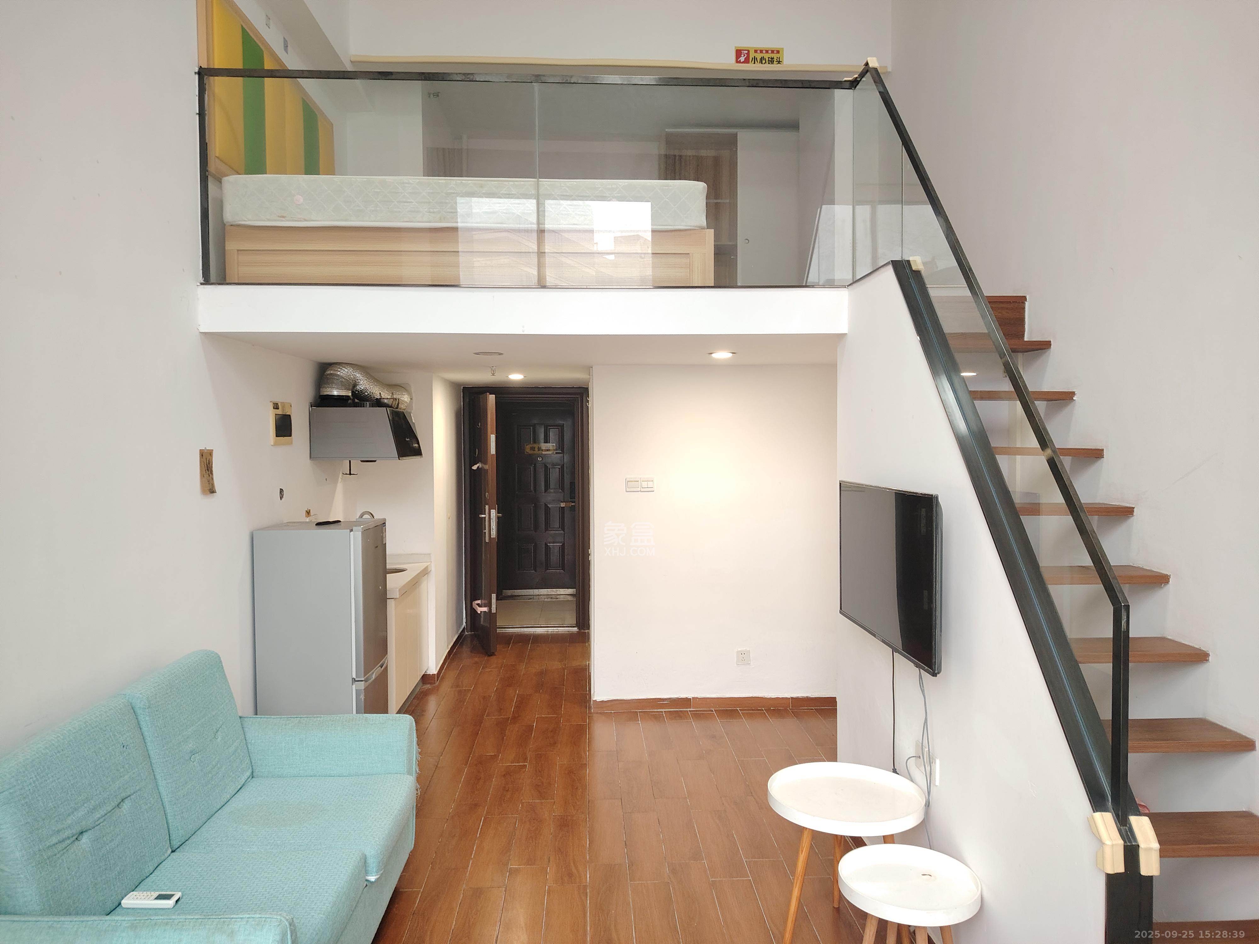 兰亭湾畔 1室1厅1卫 1500.0元/月 兰亭湾畔 1室1厅1卫 1500.0元/月室内图