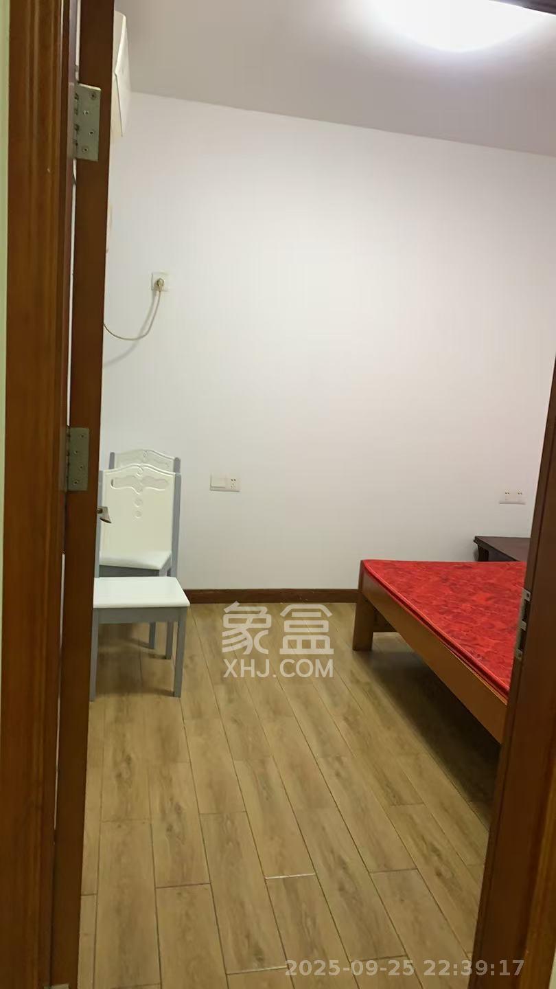 和润园一、二期 1室0厅0卫 1700.0元/月 和润园一、二期 1室0厅0卫 1700.0元/月室内图