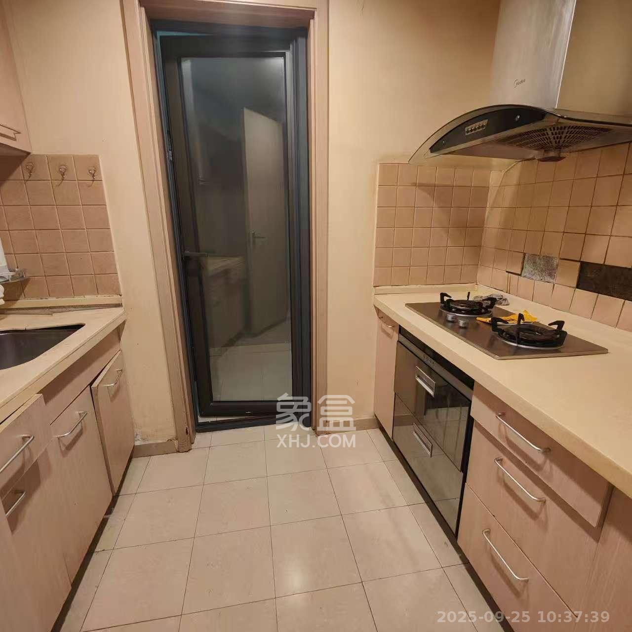 盛世美居荷园 3室2厅2卫 3100.0元/月 盛世美居荷园 3室2厅2卫 3100.0元/月室内图