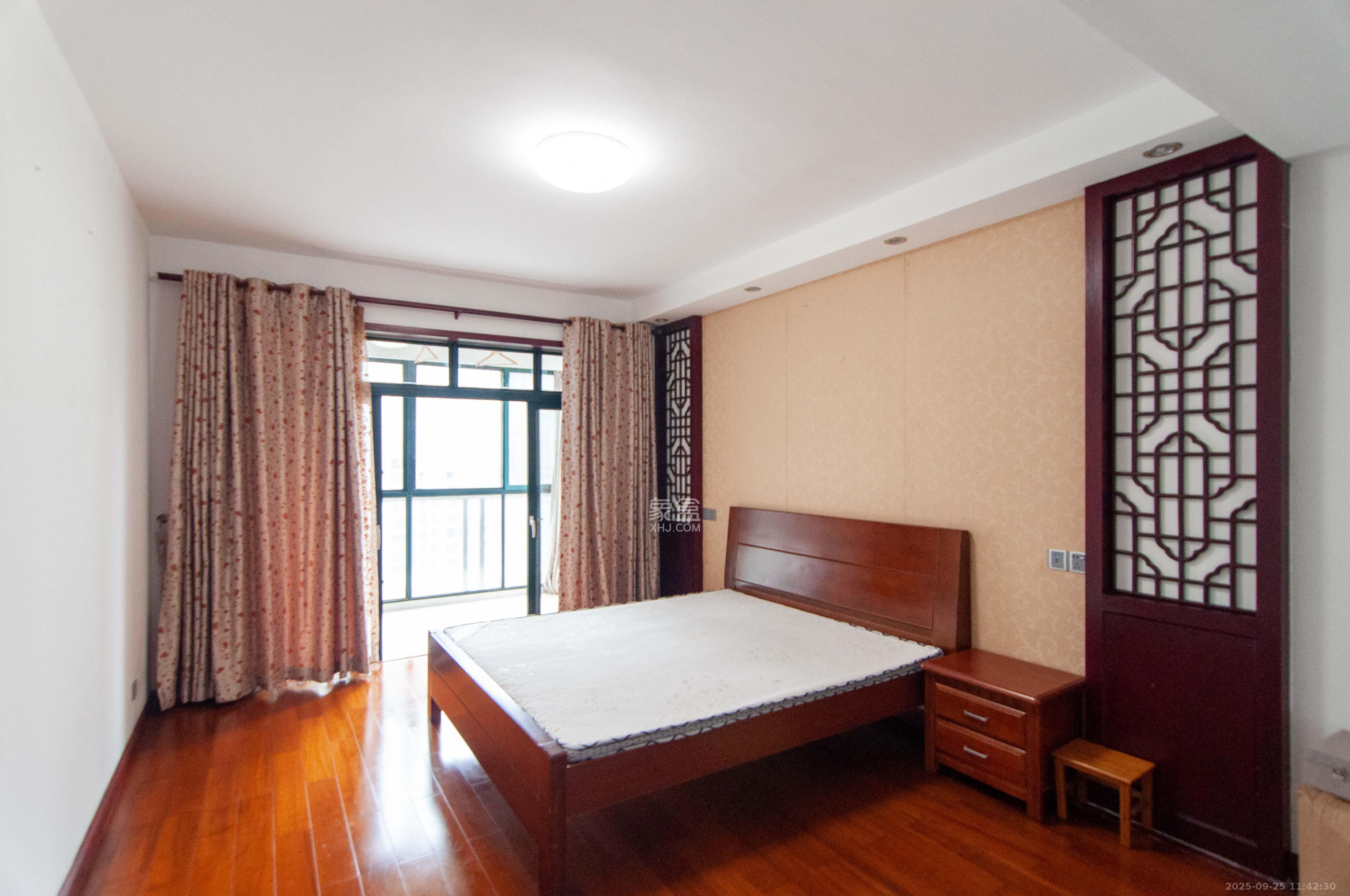 高鑫麓城 3室2厅2卫 136.0万 高鑫麓城 3室2厅2卫 136.0万其他