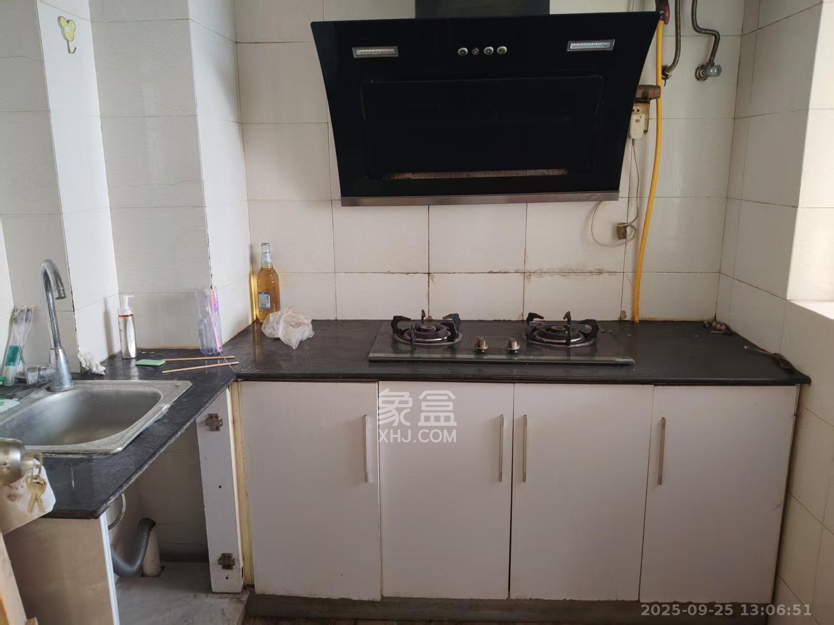 凯通国际城(凯通朝庭) 3室2厅1卫 2000.0元/月 凯通国际城(凯通朝庭) 3室2厅1卫 2000.0元/月室内图