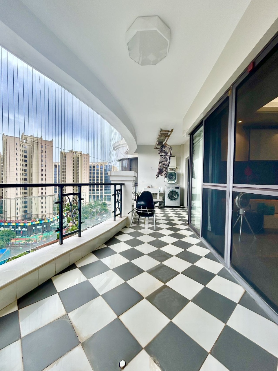 滨江帝景二期(三期) 4室2厅2卫 229.0万 滨江帝景二期(三期) 4室2厅2卫 229.0万室内图