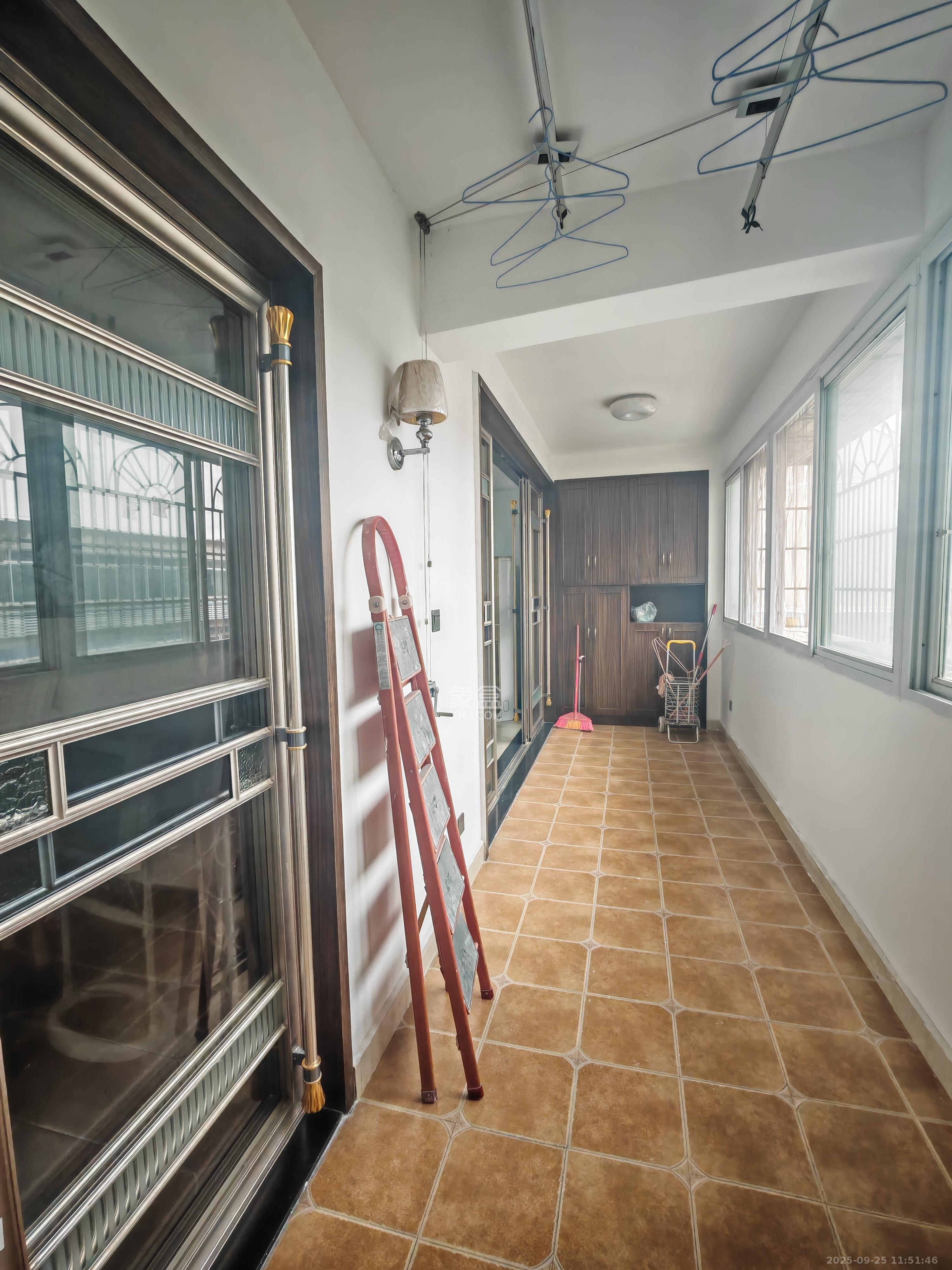 湖南省特种设备检验检测院宿舍楼  3室2厅1卫    2400.0元/月 湖南省特种设备检验检测院宿舍楼  3室2厅1卫    2400.0元/月室内图