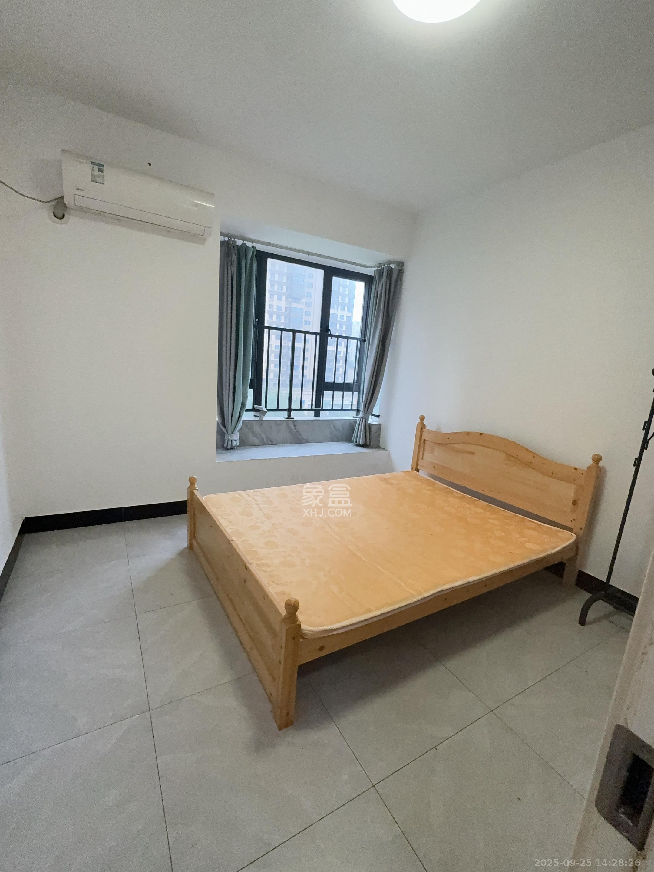 长房云时代 4室2厅1卫 3000.0元/月 长房云时代 4室2厅1卫 3000.0元/月室内图