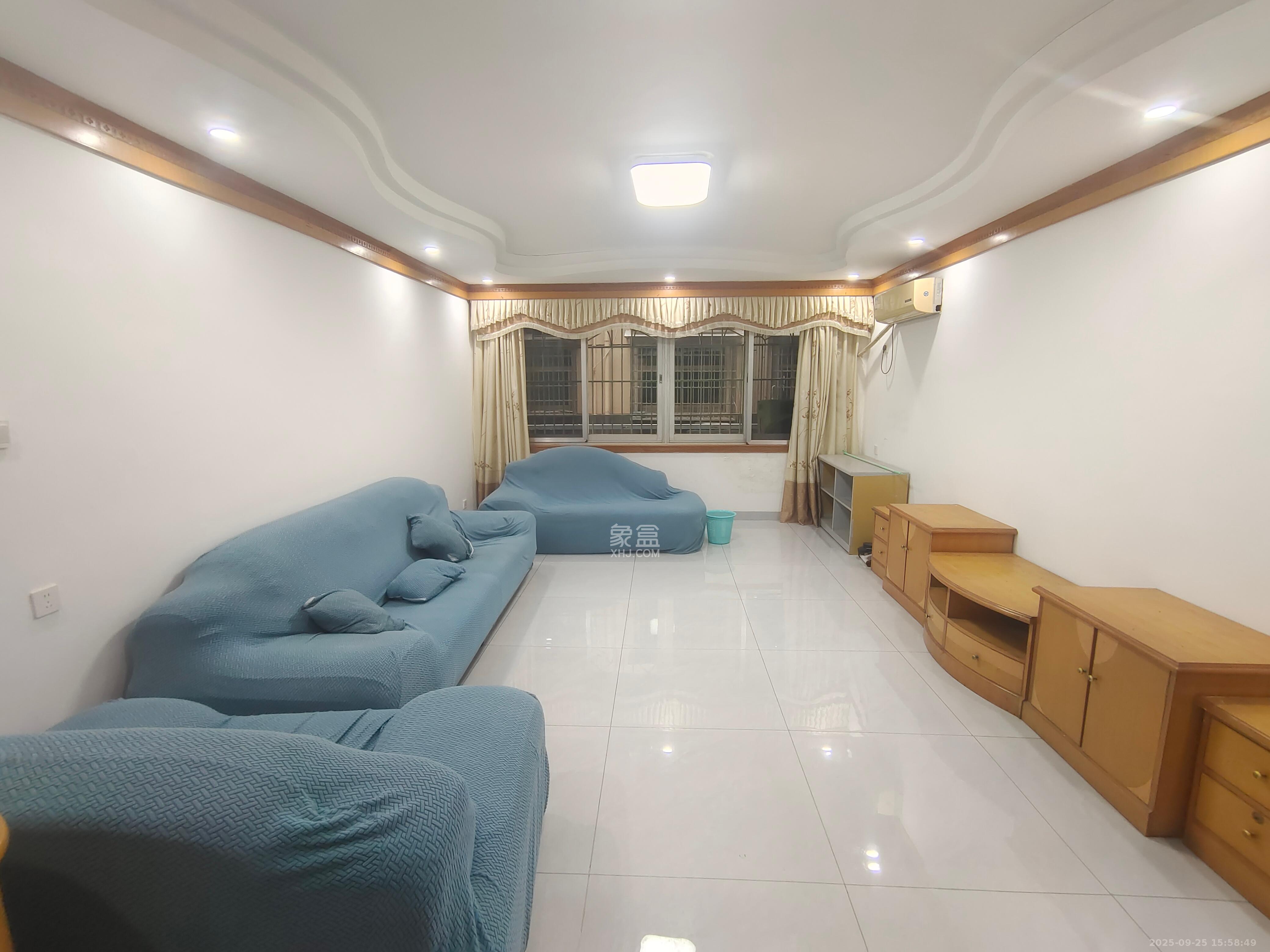 望兴家园  3室2厅2卫    2400.0元/月室内图