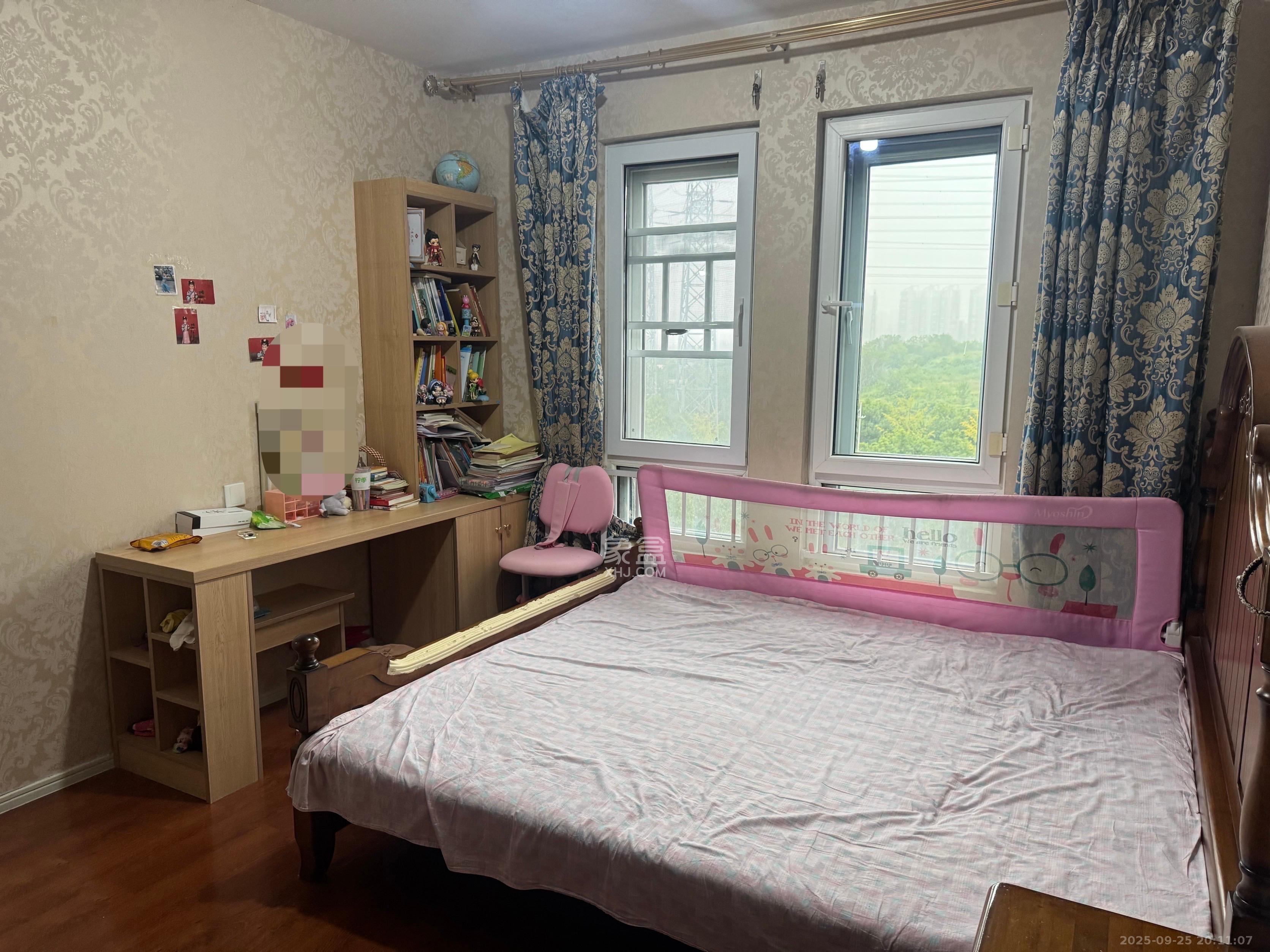 万国城(当代满庭春MOMA)一期 3室2厅2卫 3800.0元/月 万国城(当代满庭春MOMA)一期 3室2厅2卫 3800.0元/月室内图