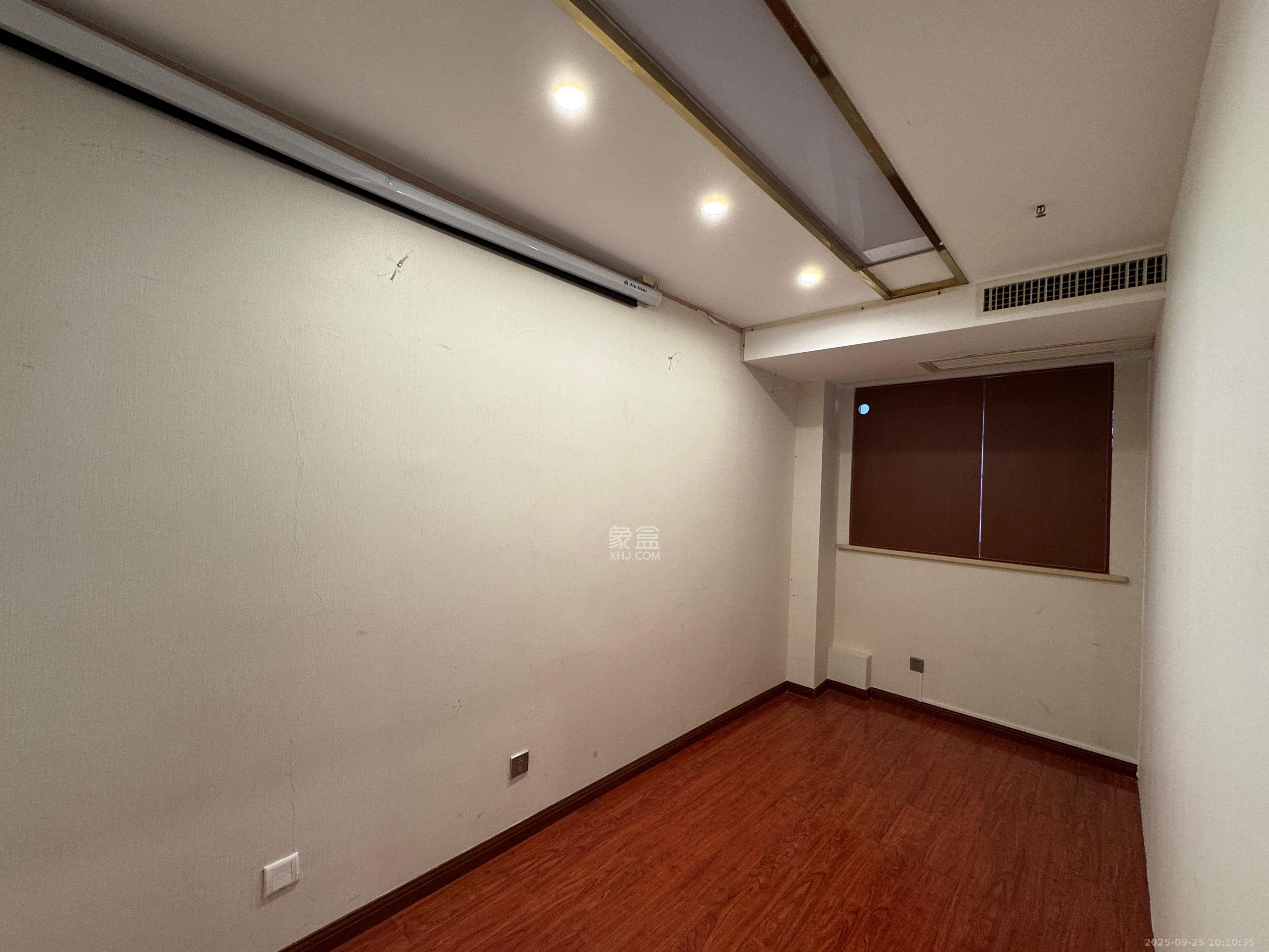 汇达国际公馆（汇达大厦）  8室2厅1卫    5000.0元/月室内图