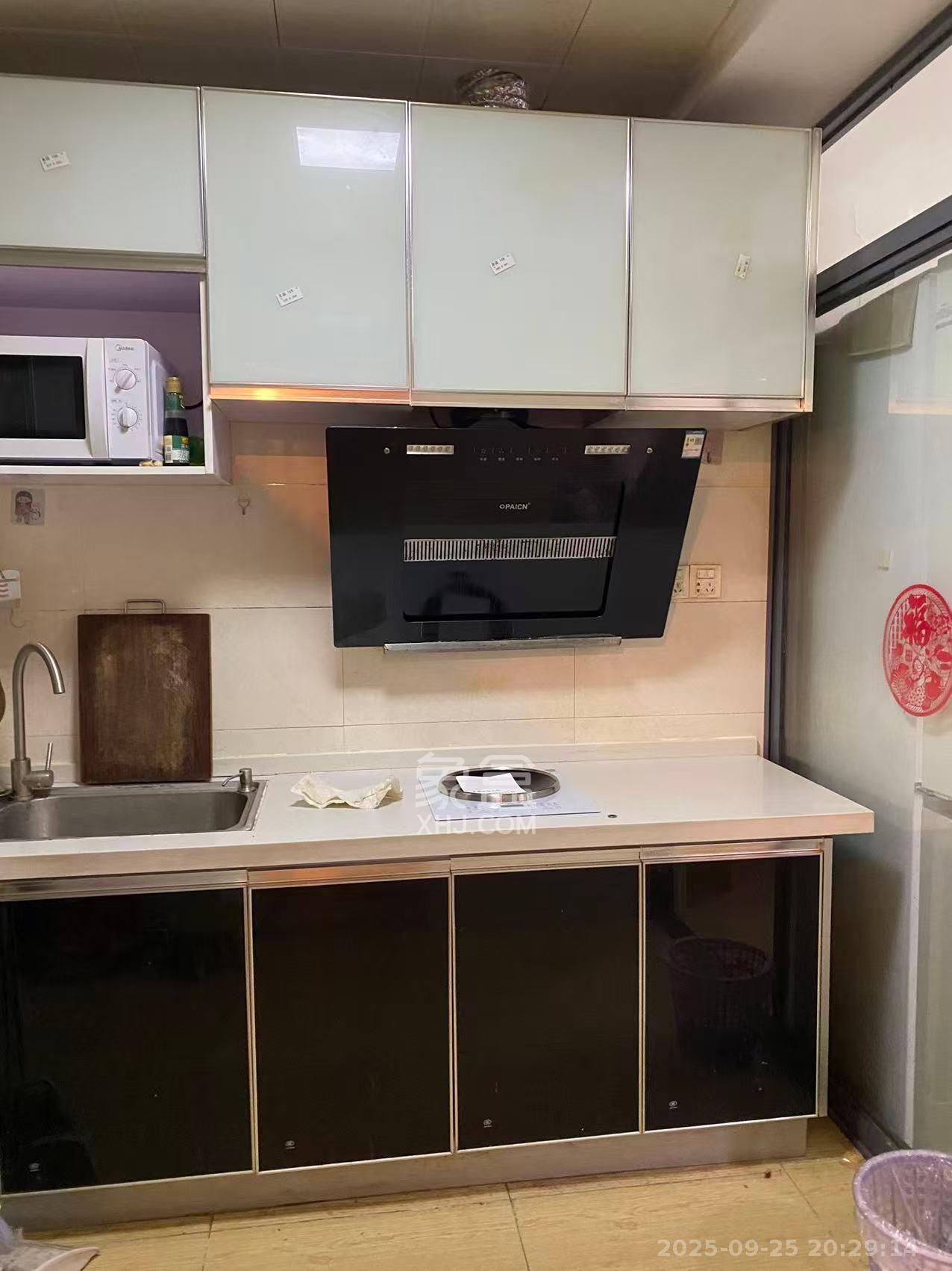 阳光锦城 2室1厅1卫 1750.0元/月 阳光锦城 2室1厅1卫 1750.0元/月室内图