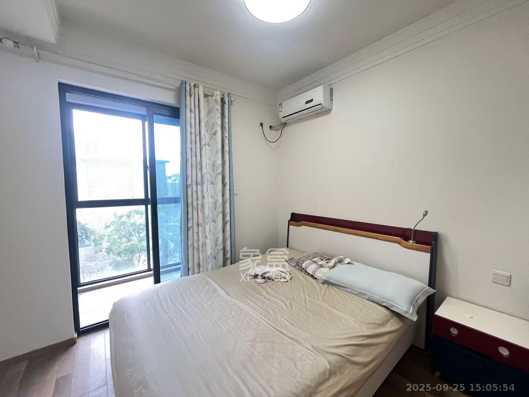 阳光100一期、四五期 3室2厅1卫 2550.0元/月 阳光100一期、四五期 3室2厅1卫 2550.0元/月室内图