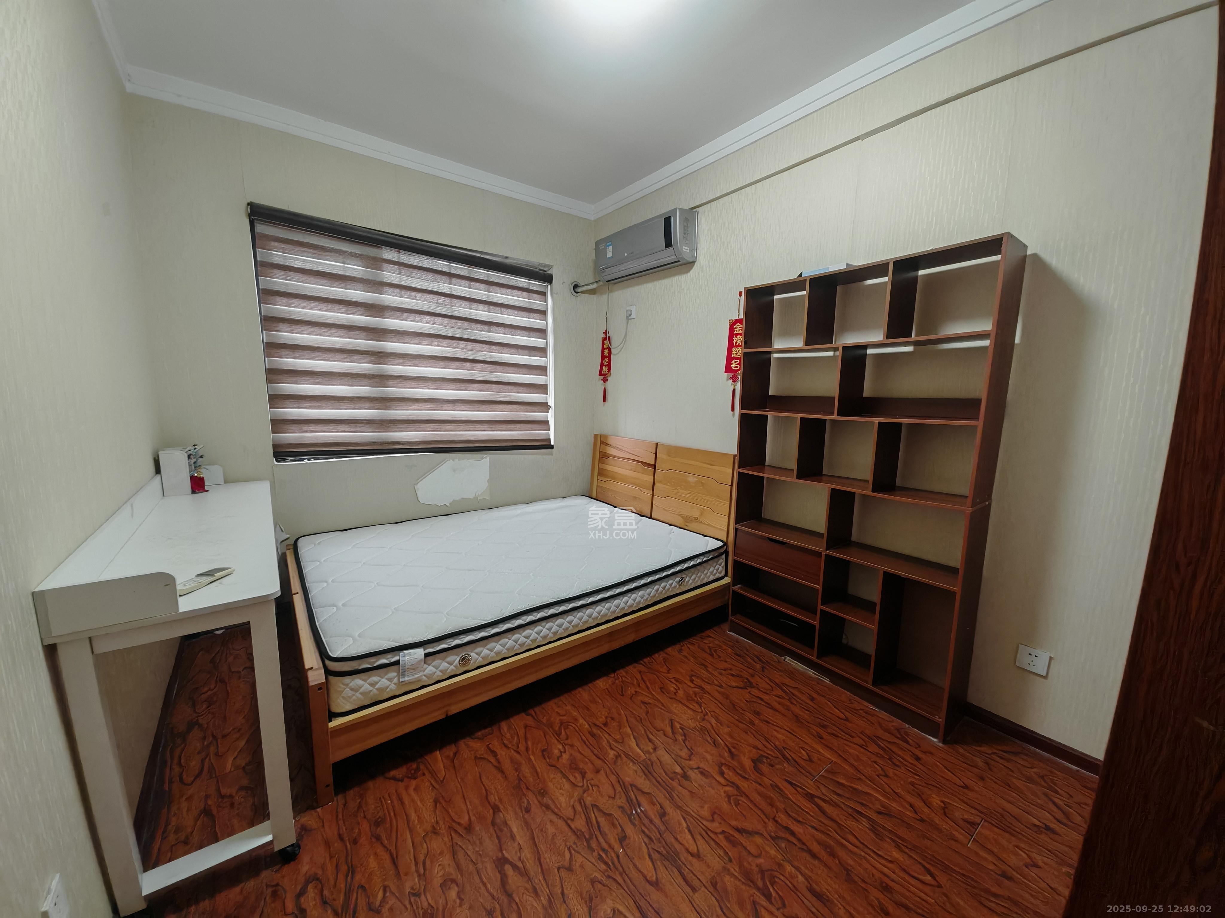 钰龙天下一期 3室2厅1卫 2200.0元/月 钰龙天下一期 3室2厅1卫 2200.0元/月室内图