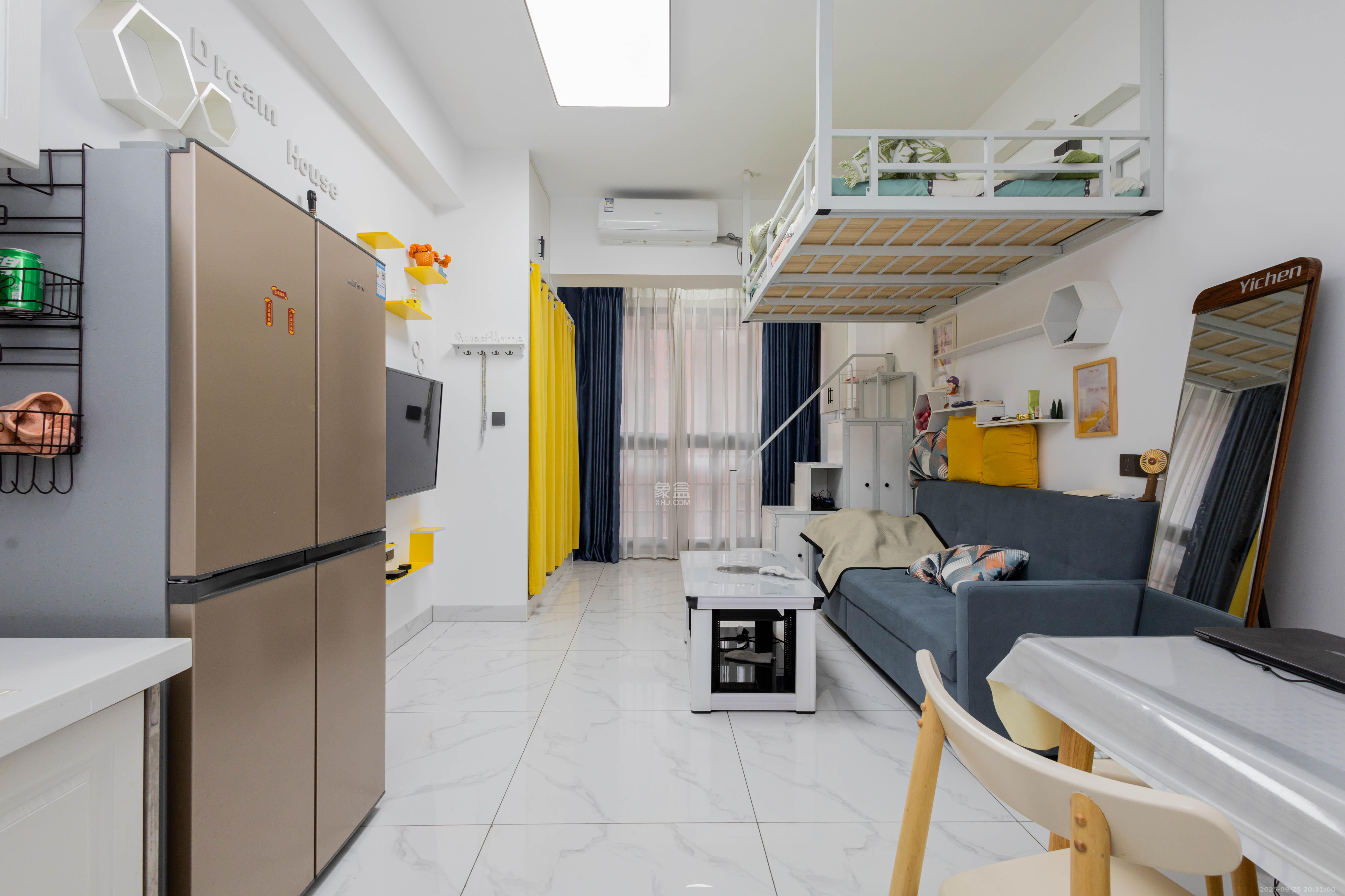 辉宏橄榄城 1室1厅1卫 26.8万 辉宏橄榄城 1室1厅1卫 26.8万客厅