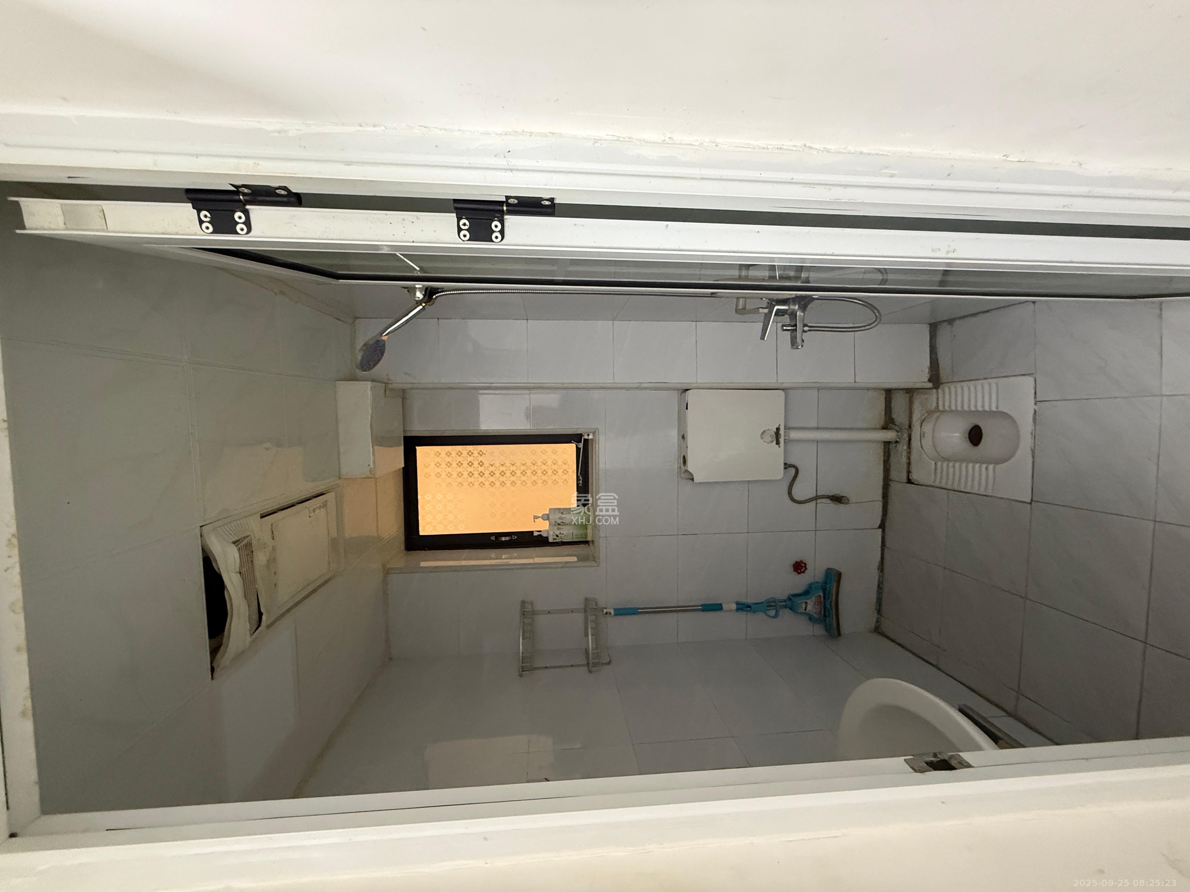 动力南苑 1室0厅0卫 1600.0元/月 动力南苑 1室0厅0卫 1600.0元/月室内图