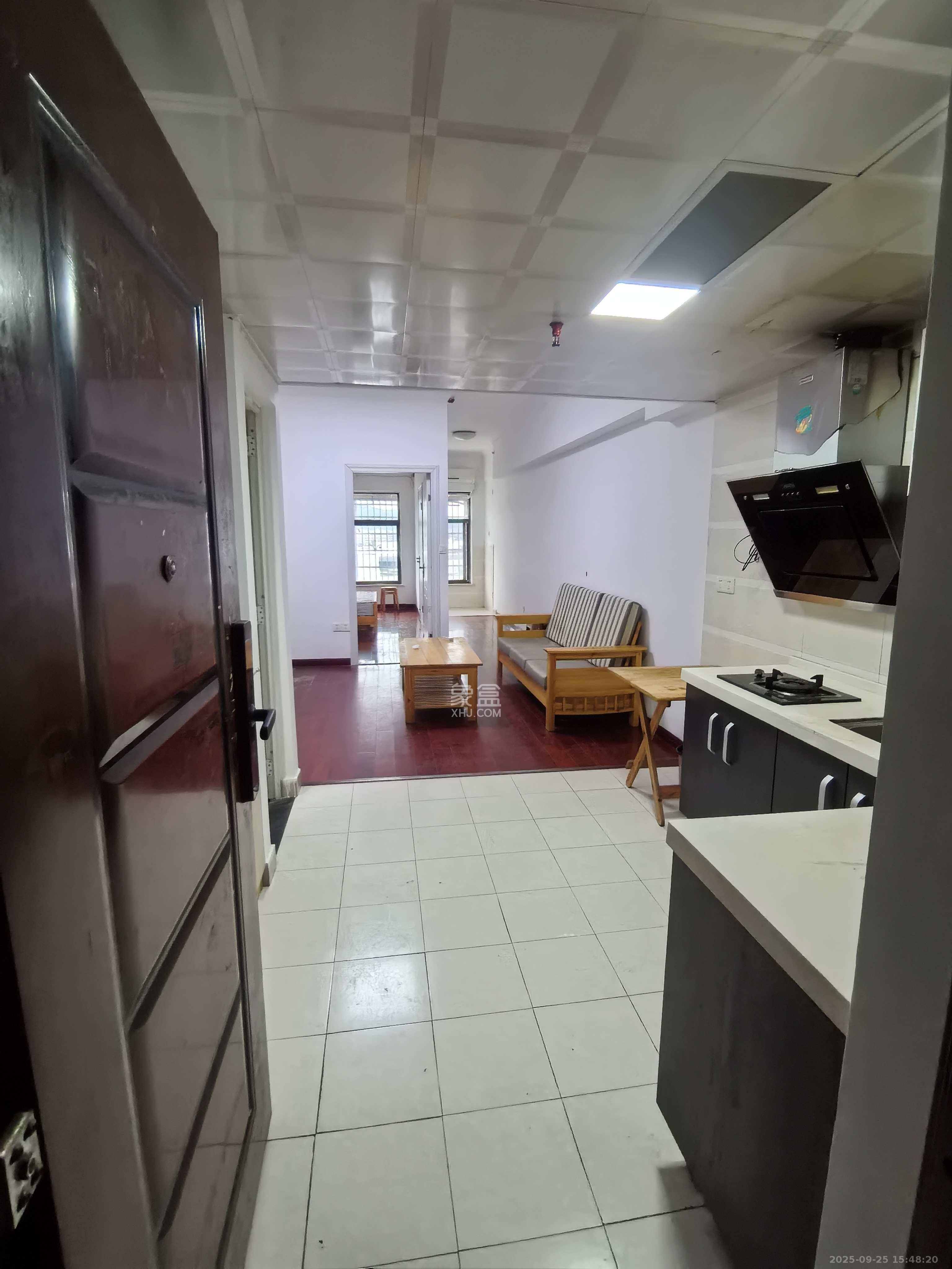 麓枫和苑 1室1厅1卫 1800.0元/月 麓枫和苑 1室1厅1卫 1800.0元/月室内图