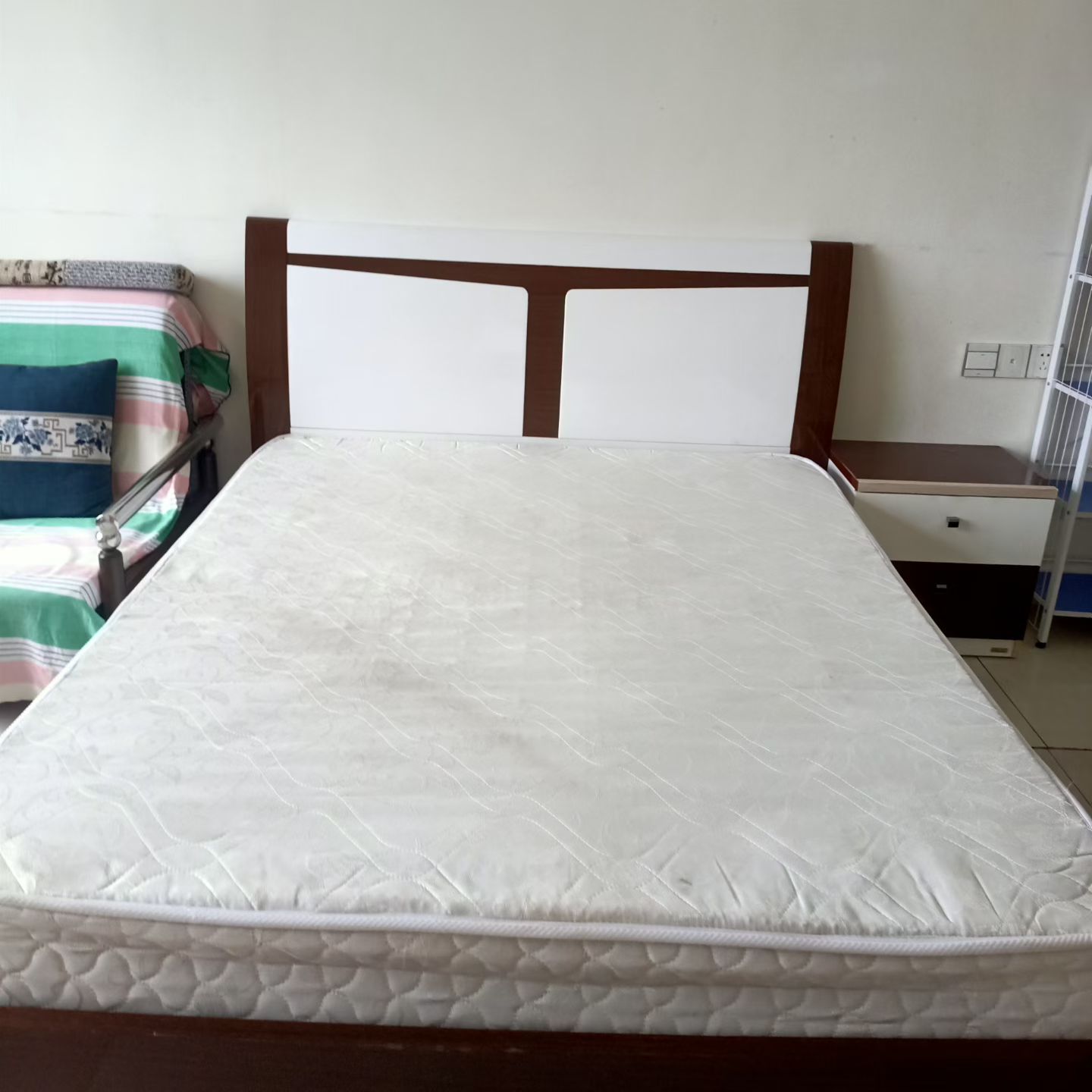 金水湾 1室0厅1卫 1300.0元/月 金水湾 1室0厅1卫 1300.0元/月室内图