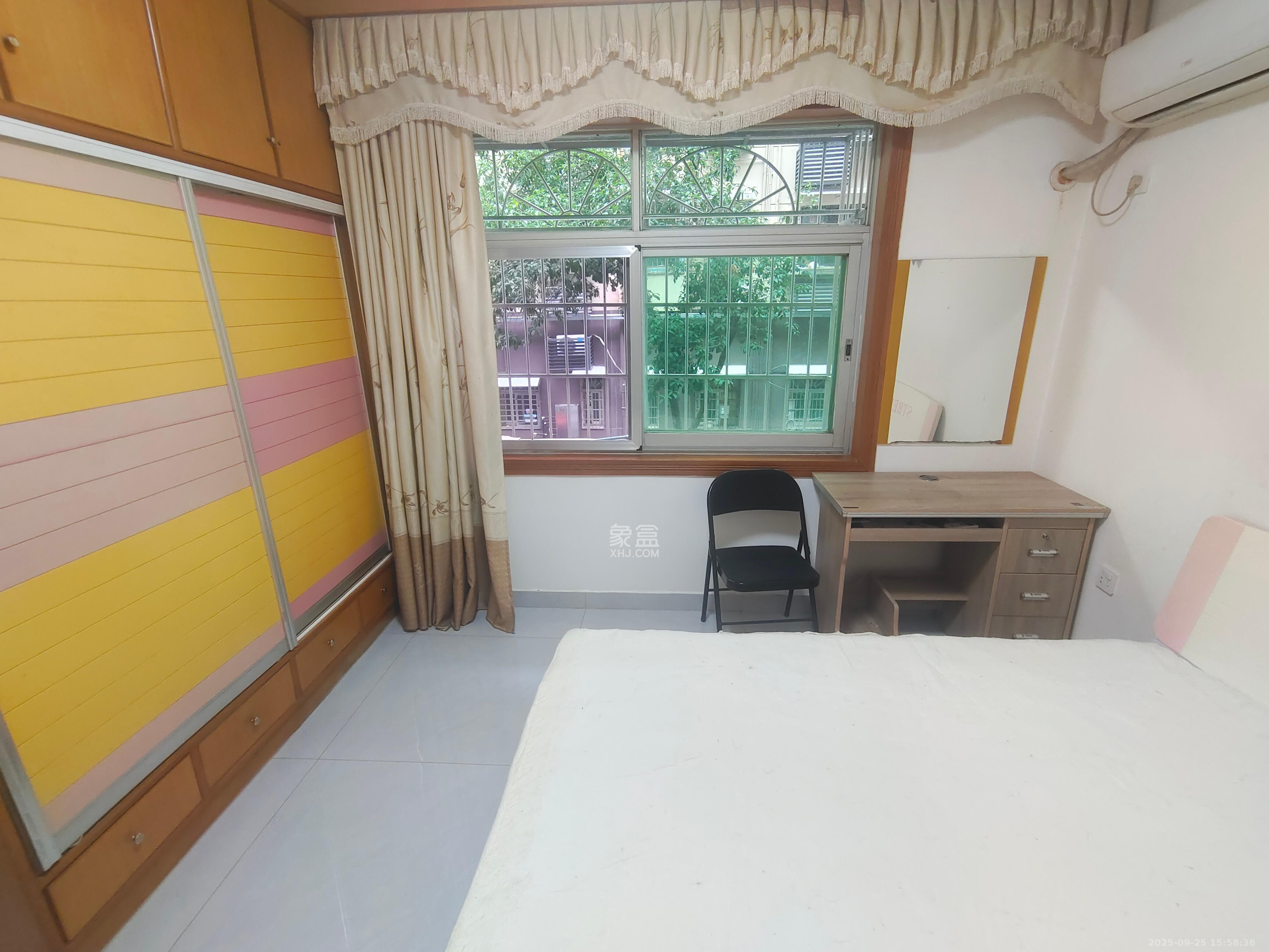 望兴家园  3室2厅2卫    2400.0元/月室内图