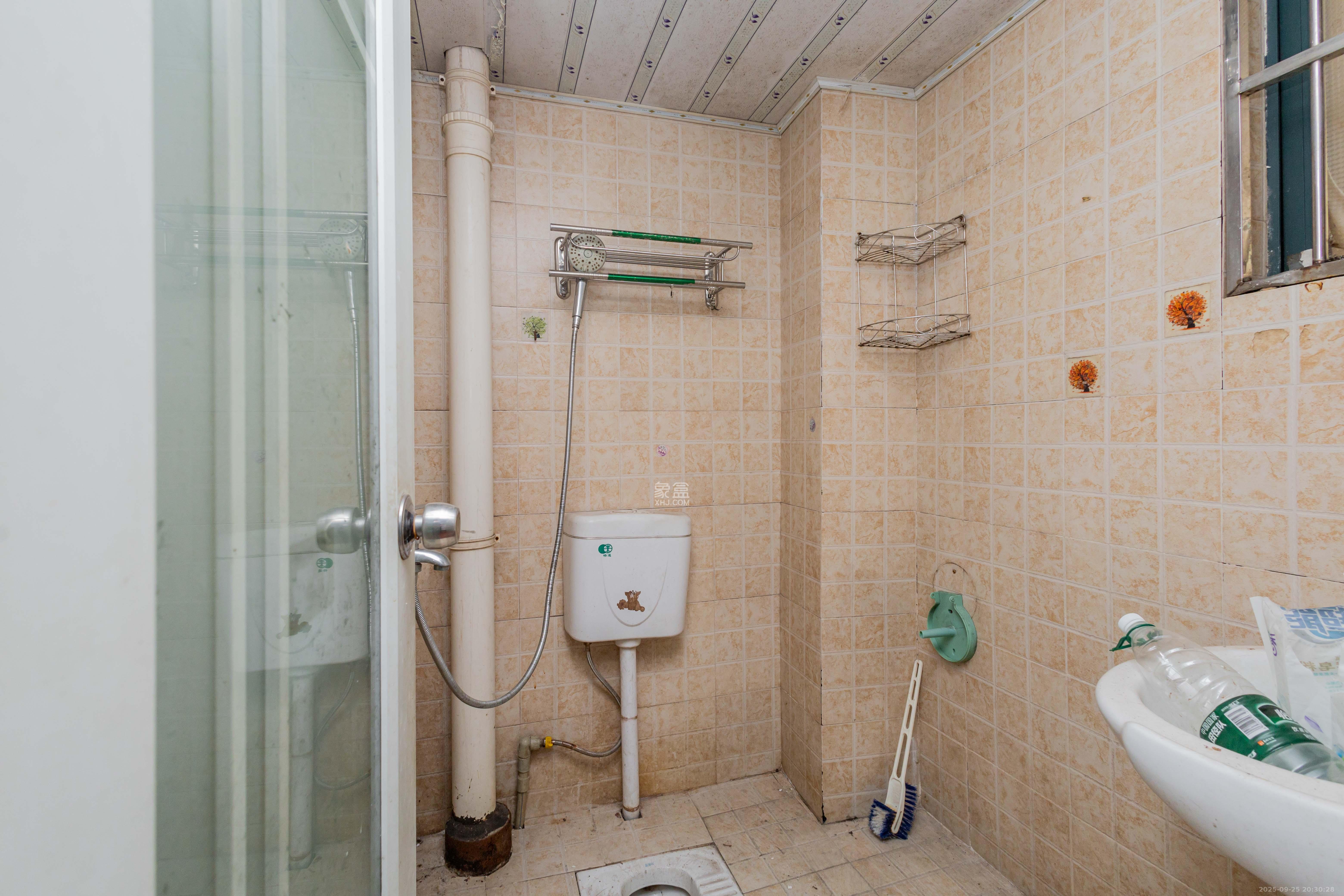 东业早安星城 2室2厅1卫 31.8万 东业早安星城 2室2厅1卫 31.8万卫生间