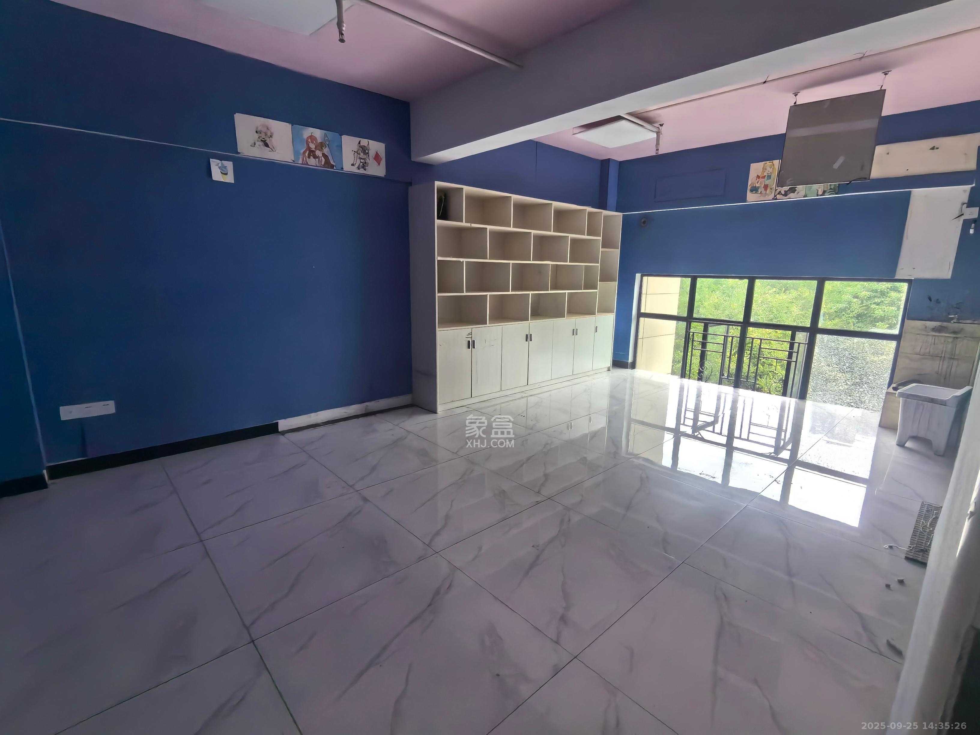 万科金域华府三四期   246.0㎡      10000.0元/月室内图