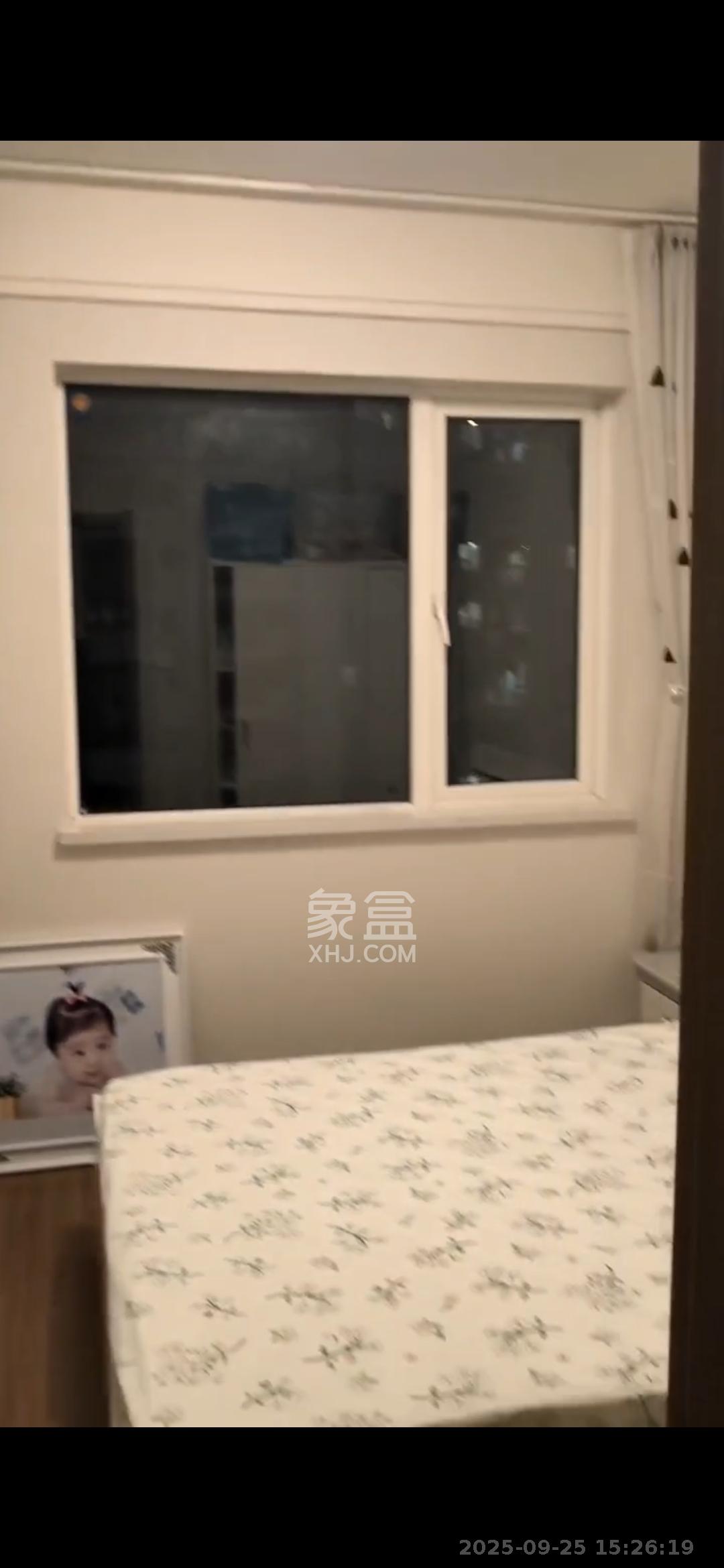 保利香槟国际  4室2厅2卫    2300.0元/月室内图