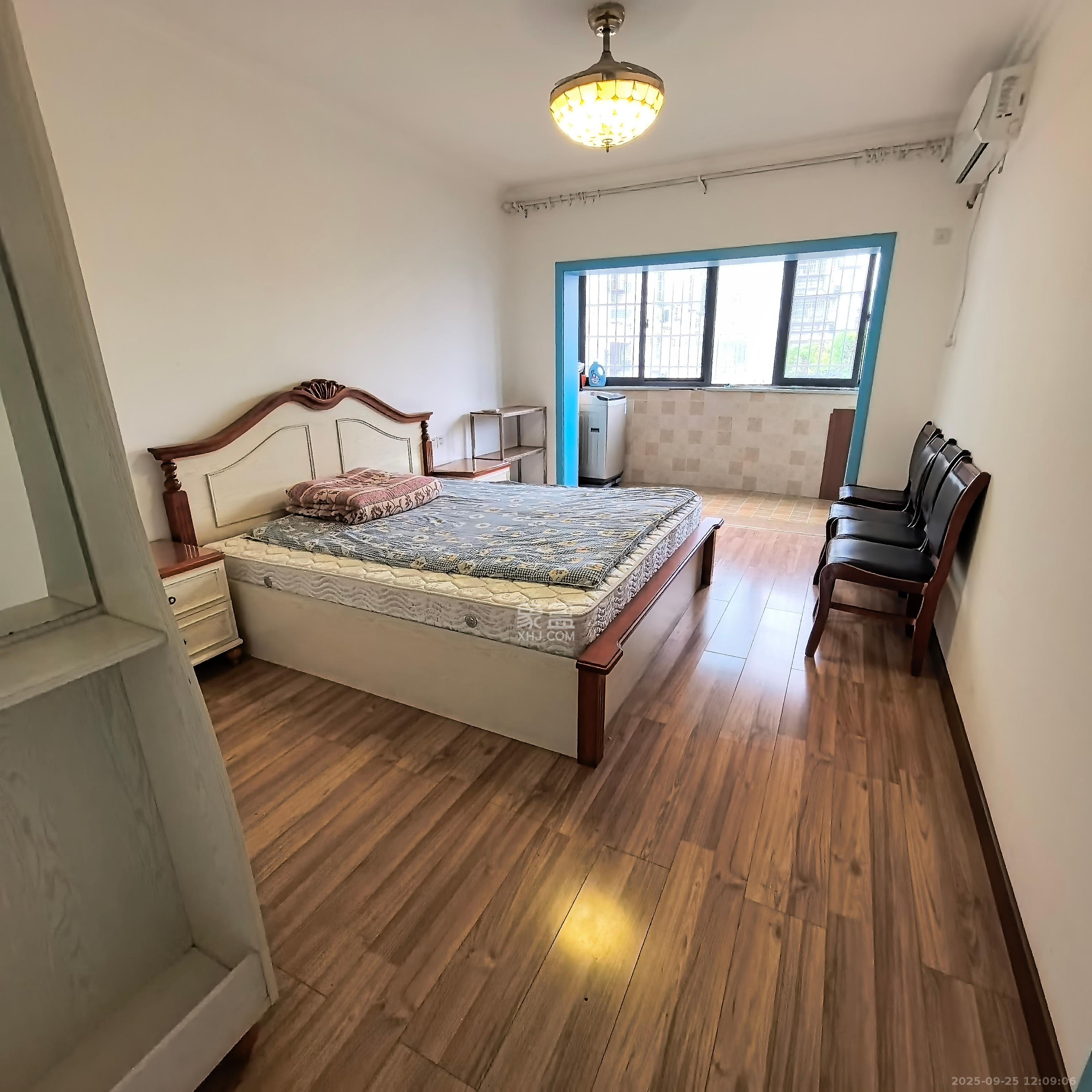 明景公寓 3室2厅1卫 3800.0元/月 明景公寓 3室2厅1卫 3800.0元/月室内图