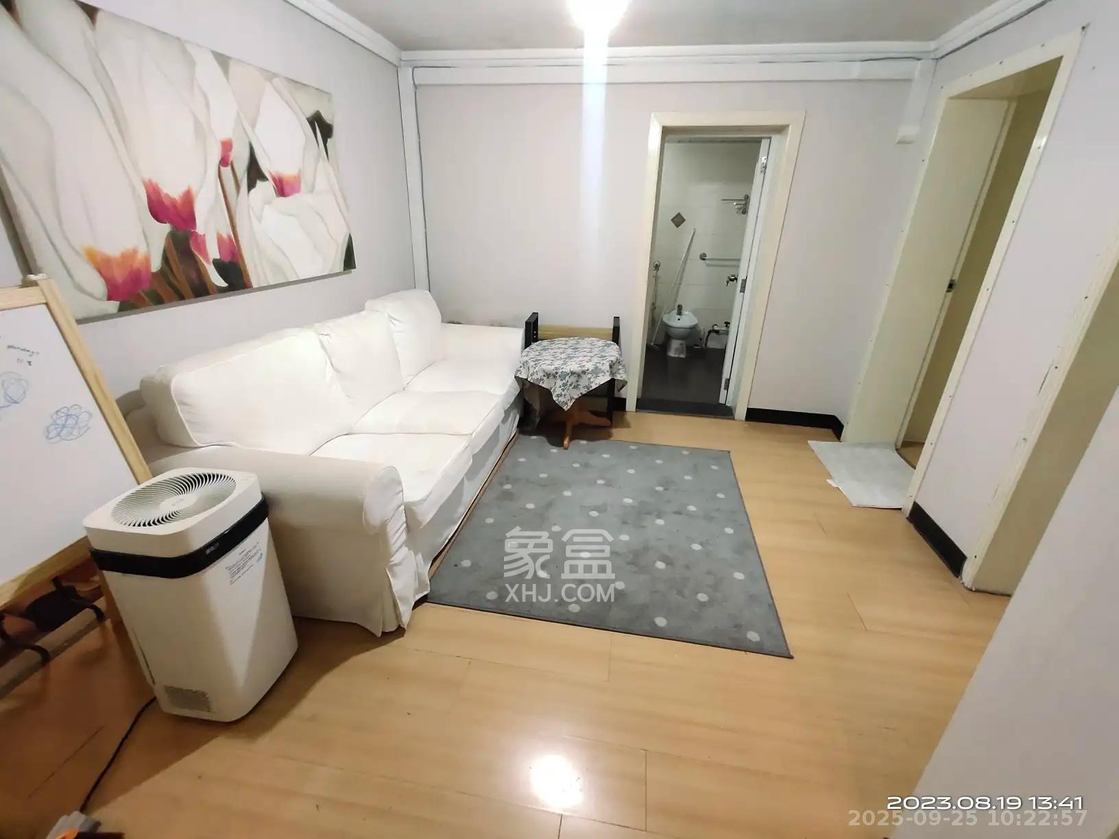 航空母舰  4室2厅2卫    3100.0元/月 航空母舰  4室2厅2卫    3100.0元/月室内图