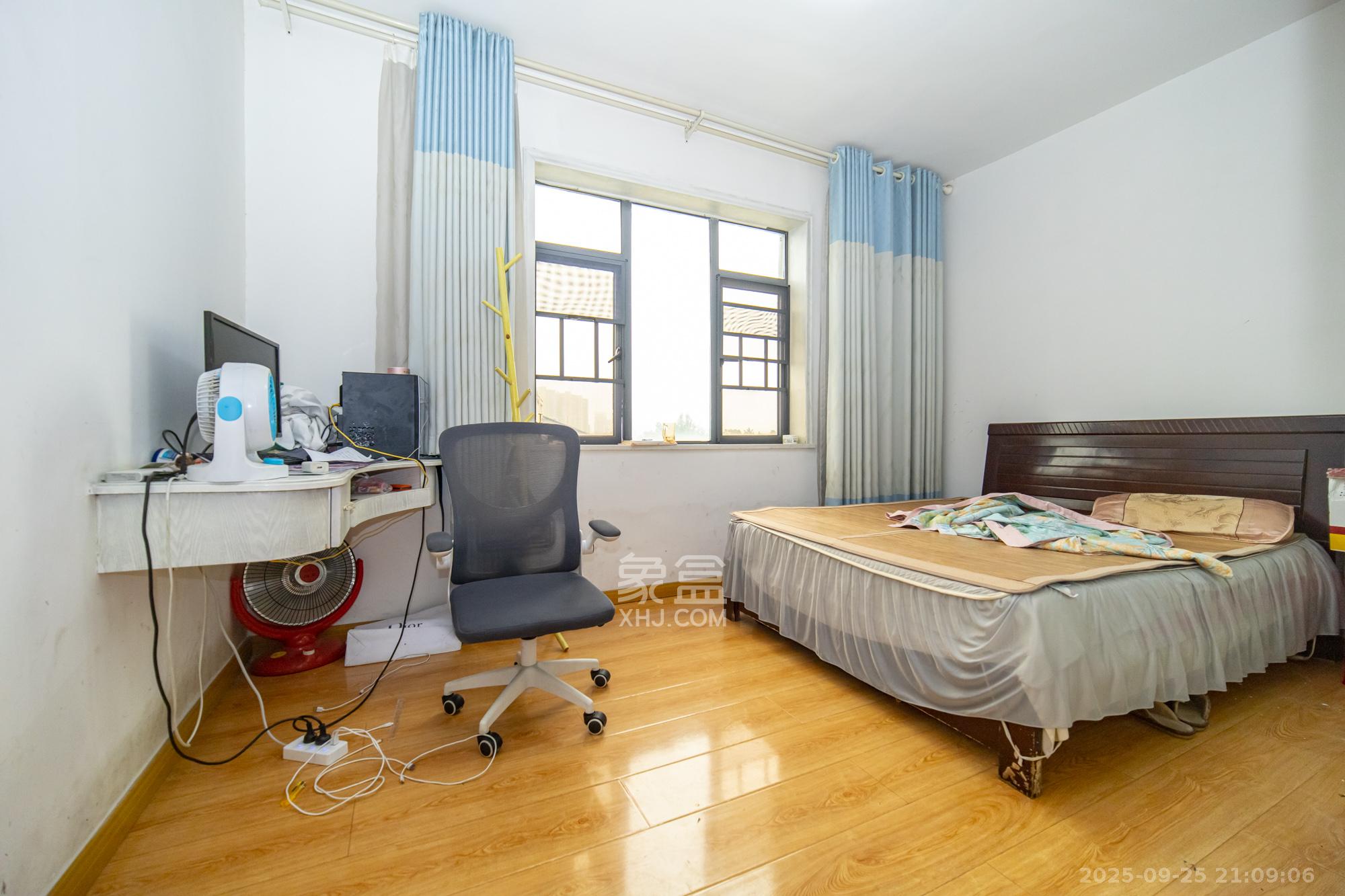 悦湖山 3室1厅1卫 64.0万 悦湖山 3室1厅1卫 64.0万卧室